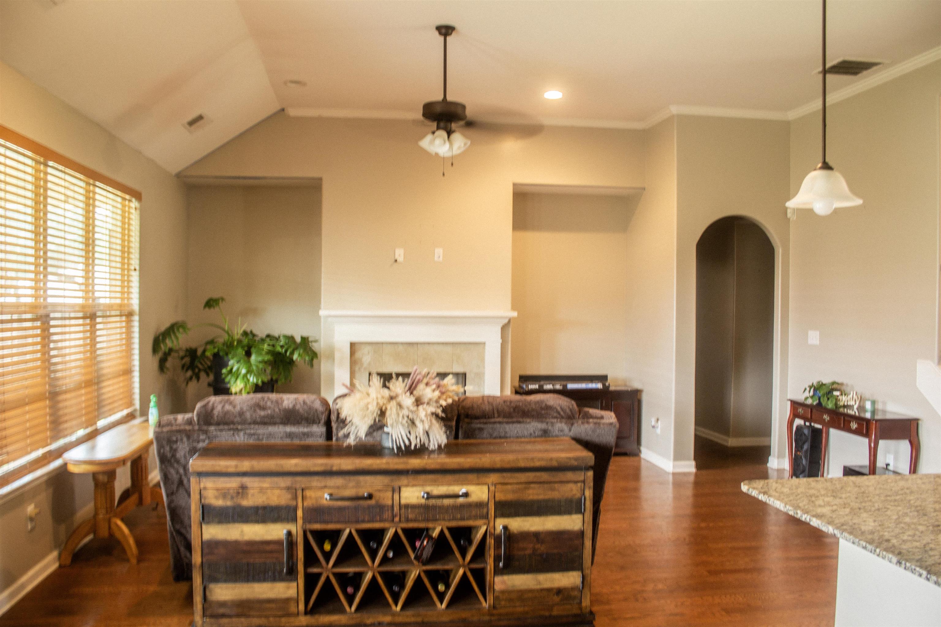 7665 Shadowcrest Cv Property Photo 5