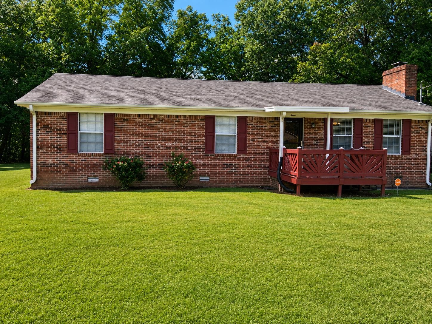 3 HOLLY HILL DR