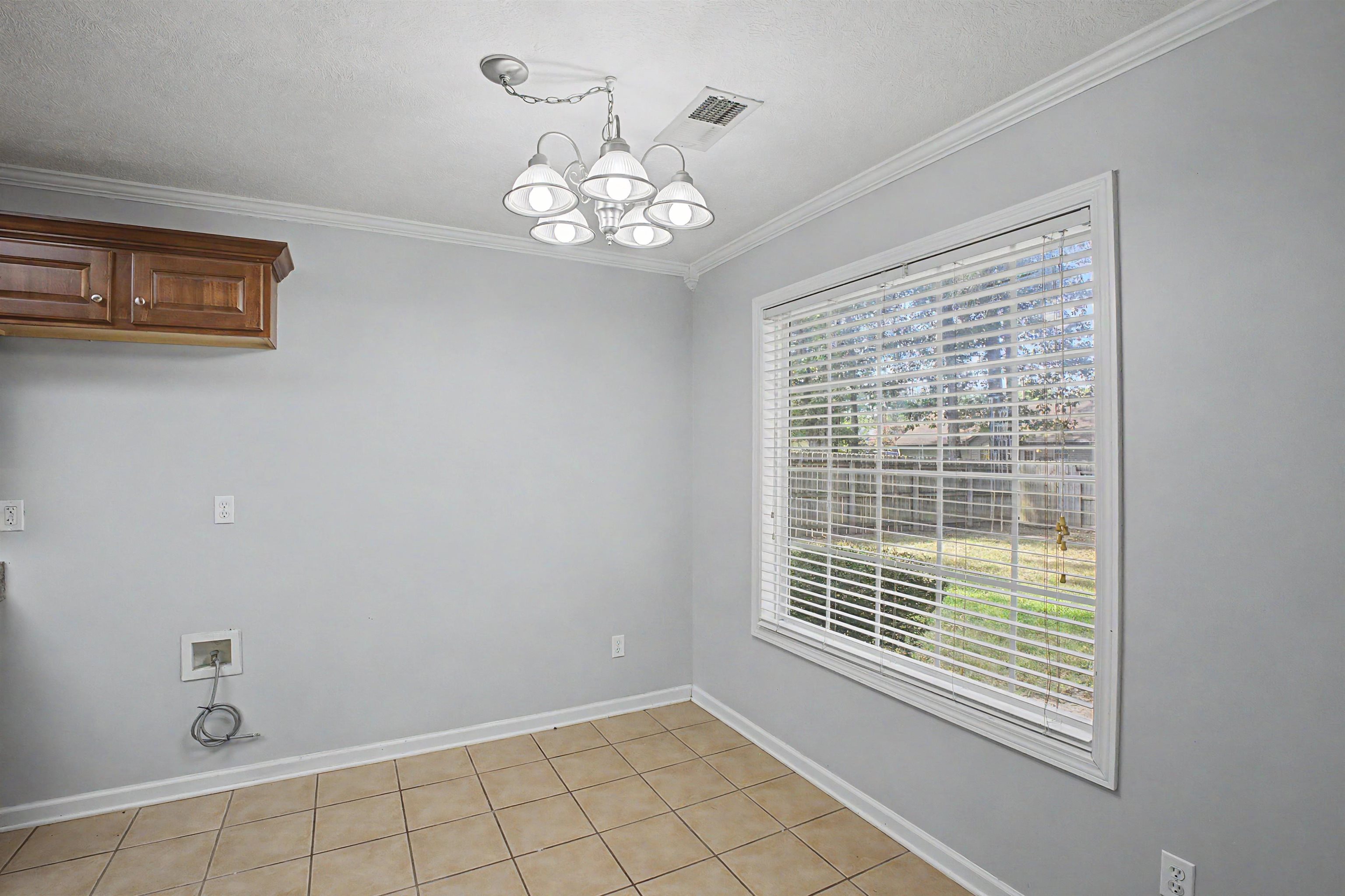 9 Broadleaf Cv Property Photo 9