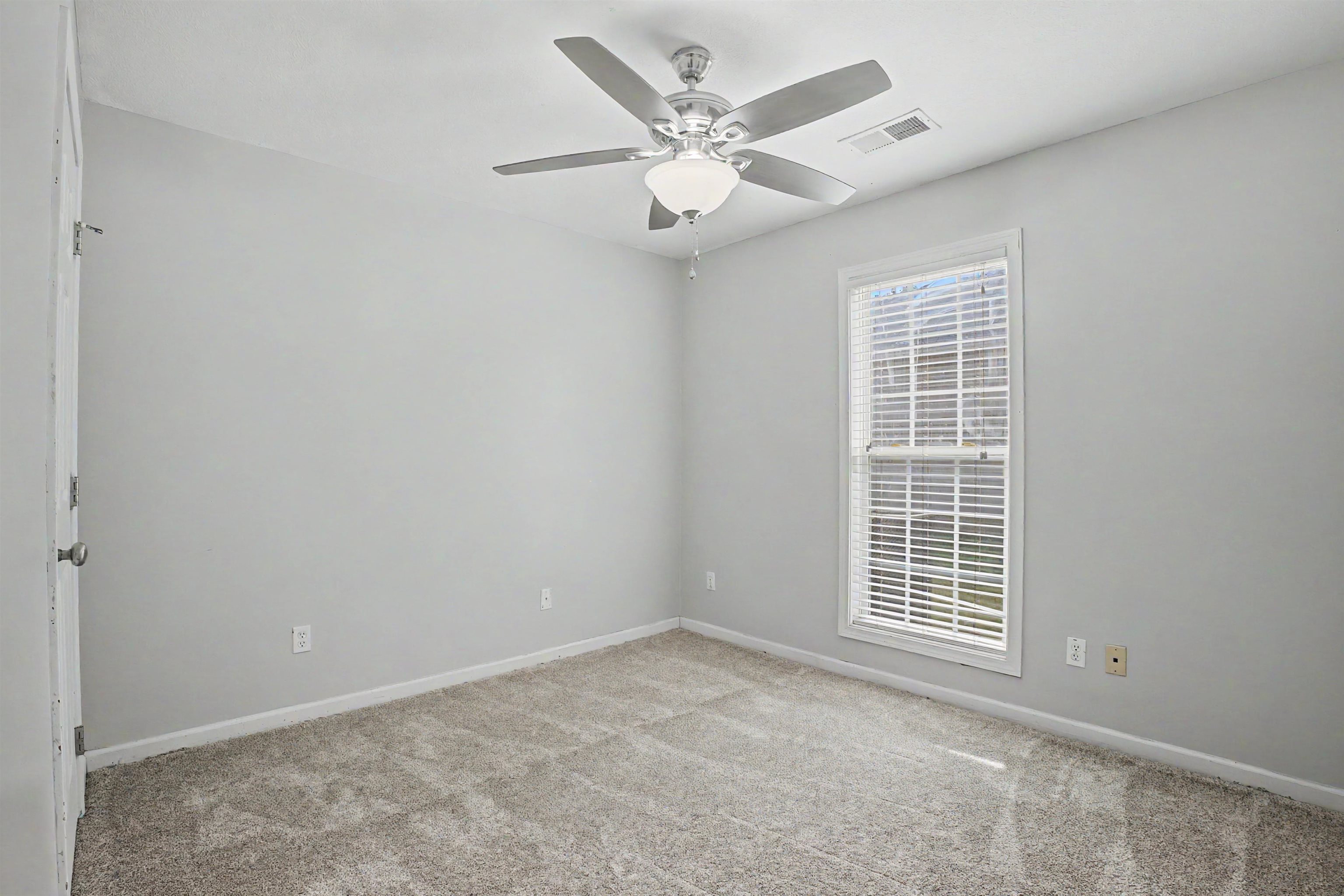 9 Broadleaf Cv Property Photo 16