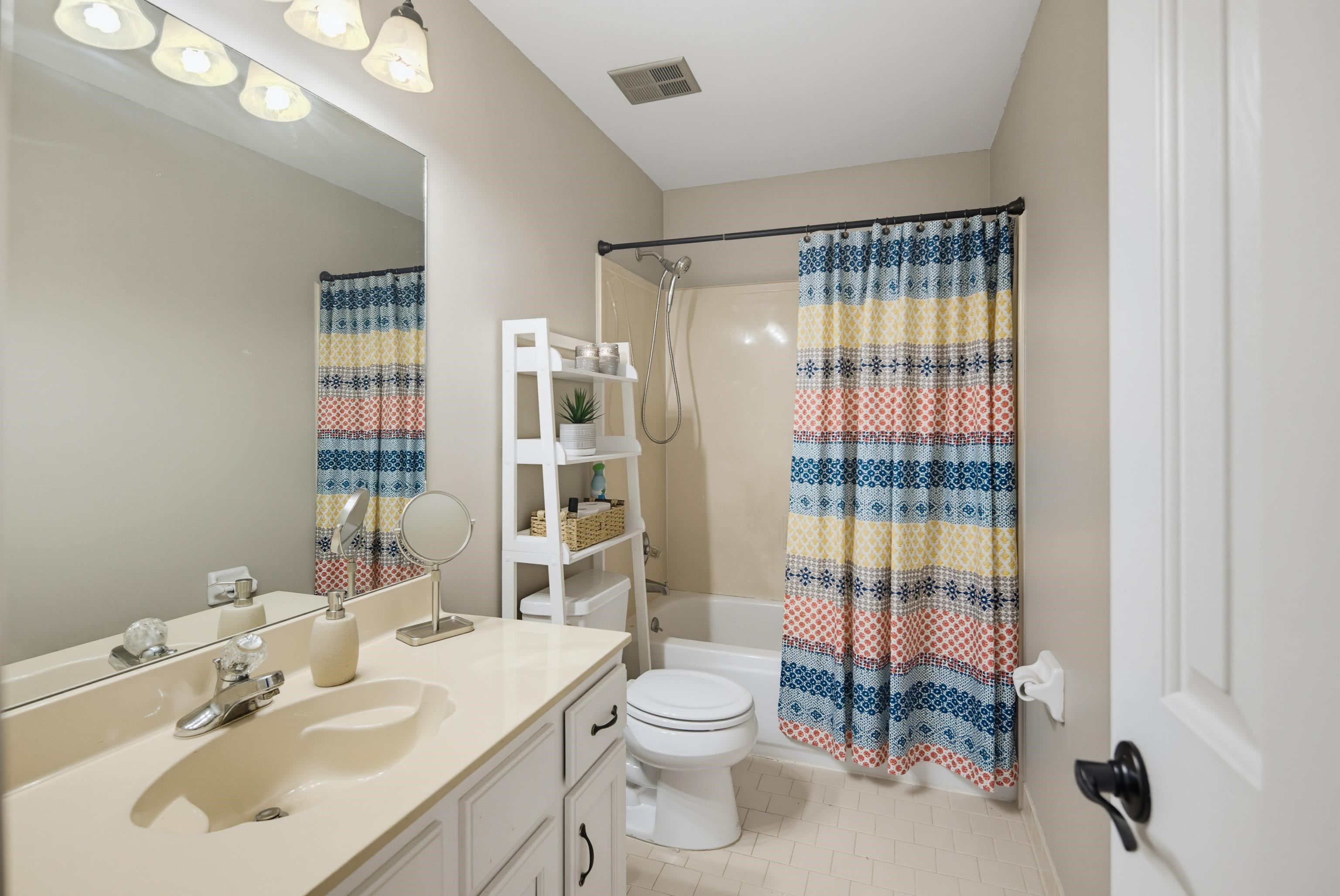 7685 Shadow Hills Dr Property Photo 25
