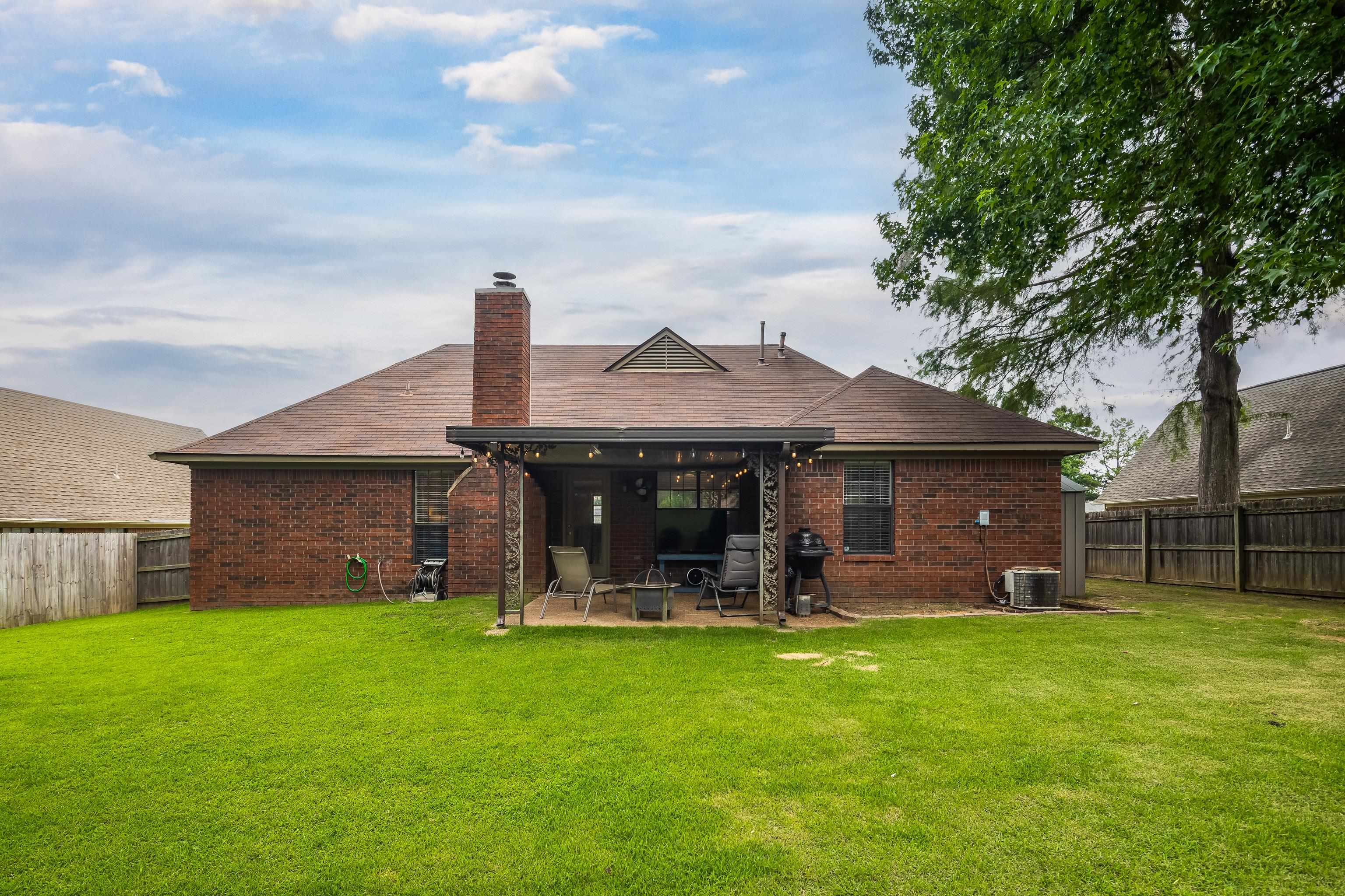 7685 Shadow Hills Dr Property Photo 33