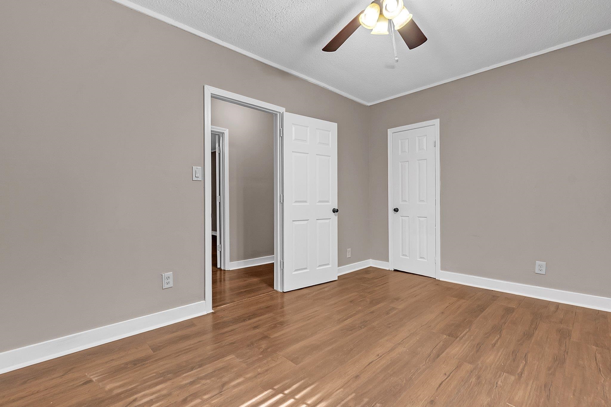 1347 E Trigg Ave Property Photo 11