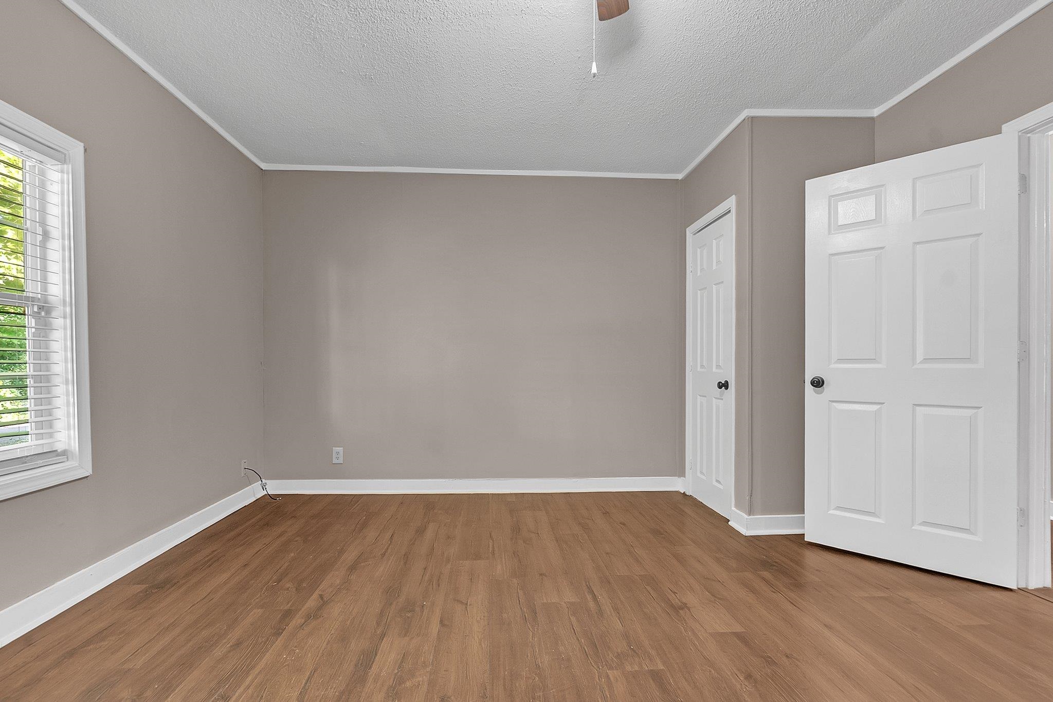 1347 E Trigg Ave Property Photo 13