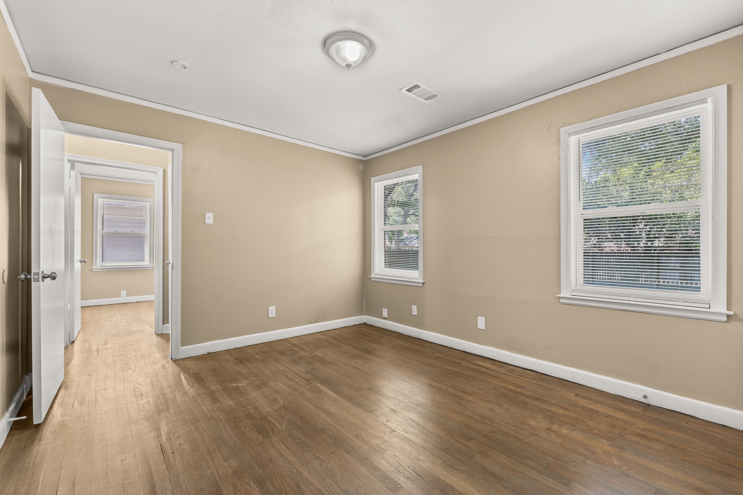 1285 Merrycrest Dr Property Photo 17