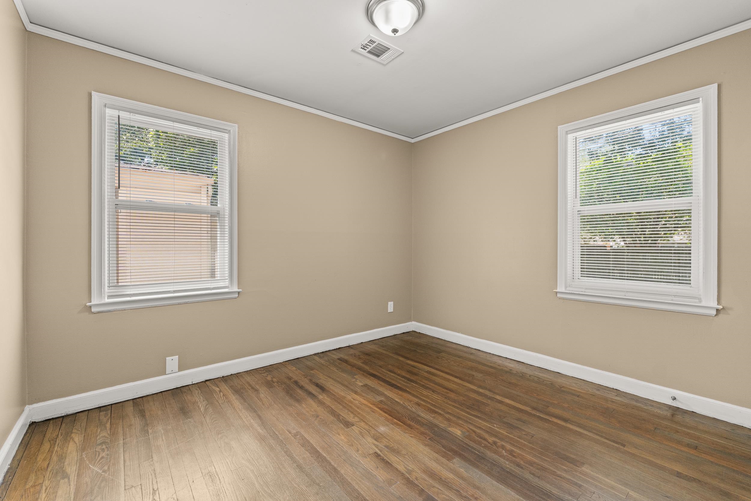 1285 Merrycrest Dr Property Photo 18