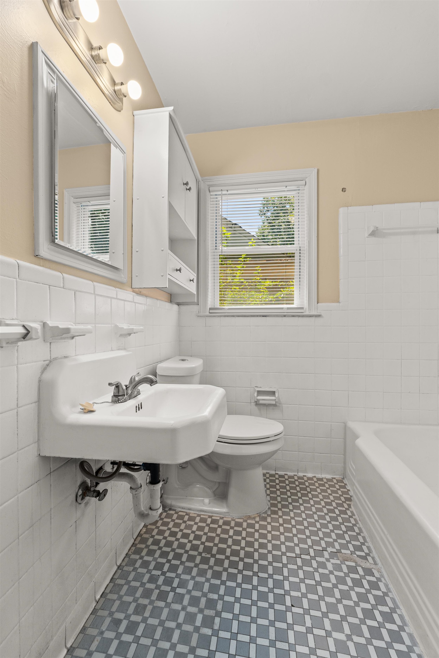 1285 Merrycrest Dr Property Photo 19
