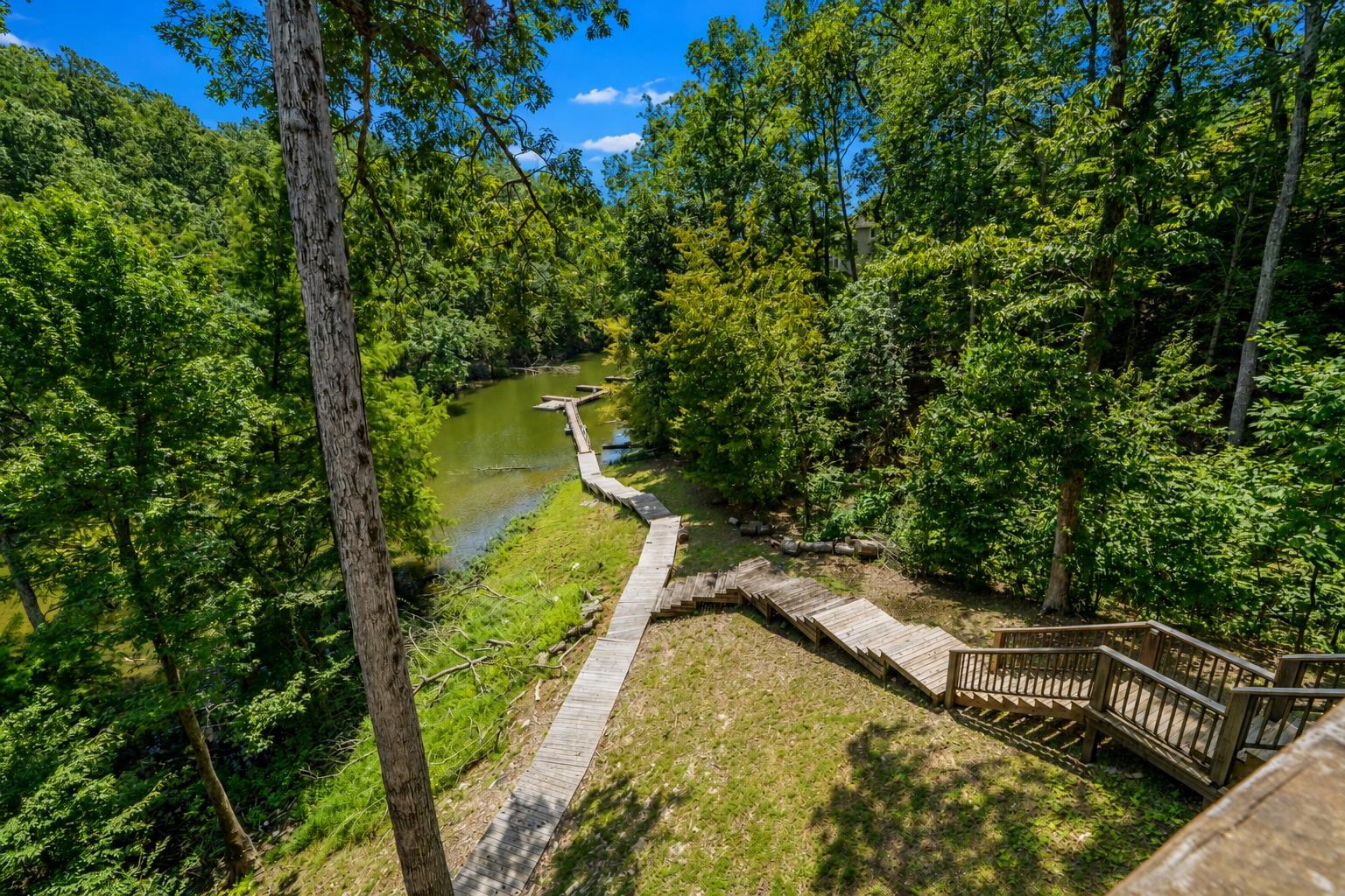 135 Indigo Pt Property Photo 2