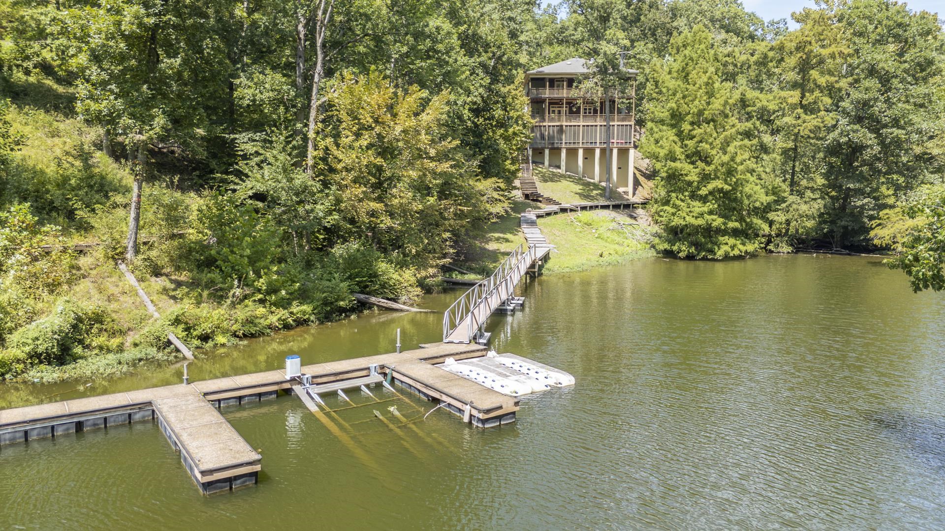 135 Indigo Pt Property Photo 38