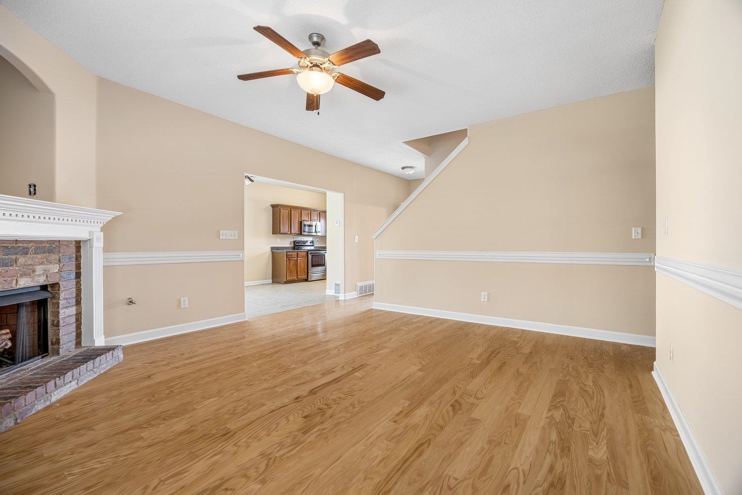 5045 Vonell Way Property Photo 7