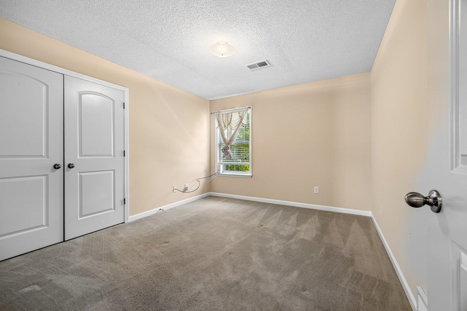 5045 Vonell Way Property Photo 14
