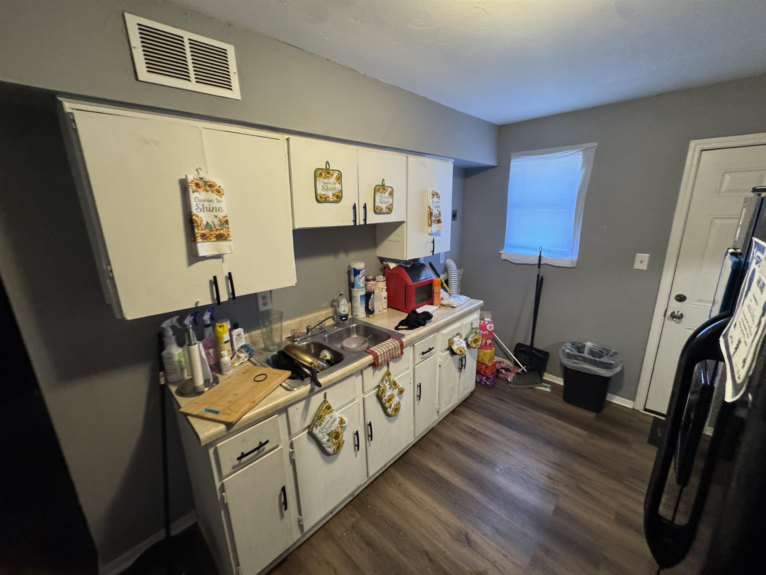 3133 Nathan Ave Property Photo 4