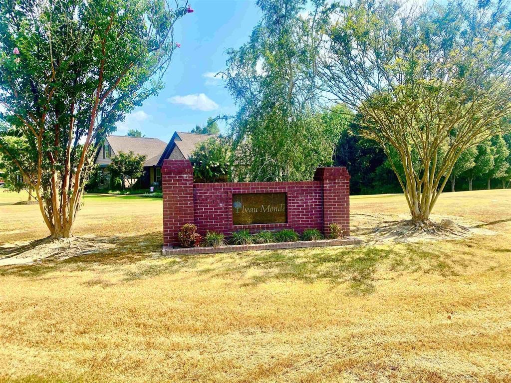 86 Grand Dr Property Photo 2