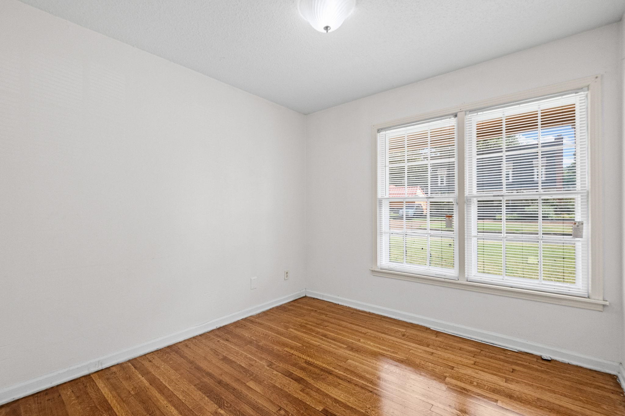 1742 San Bernardo Ave Property Photo 11