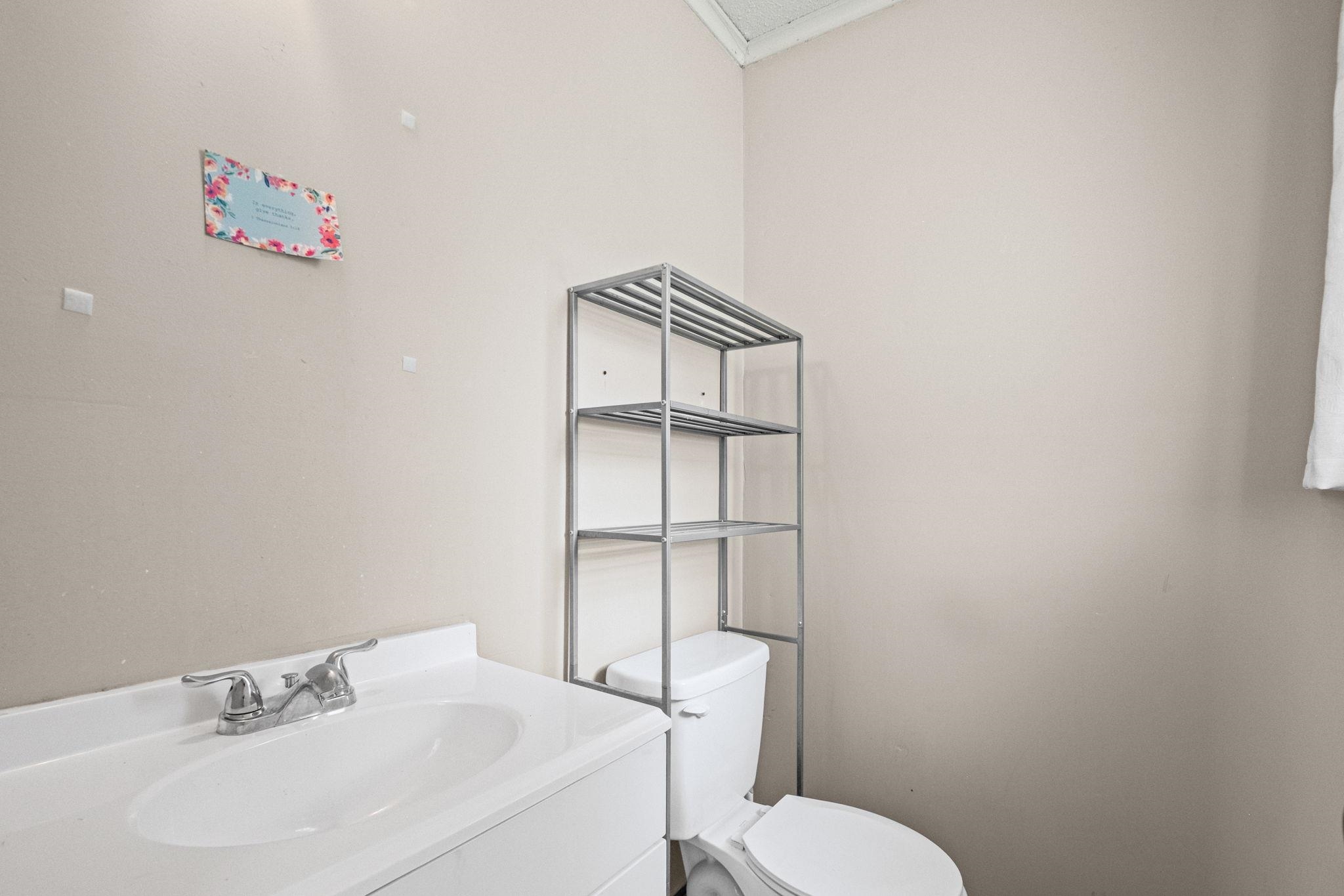 1742 San Bernardo Ave Property Photo 16