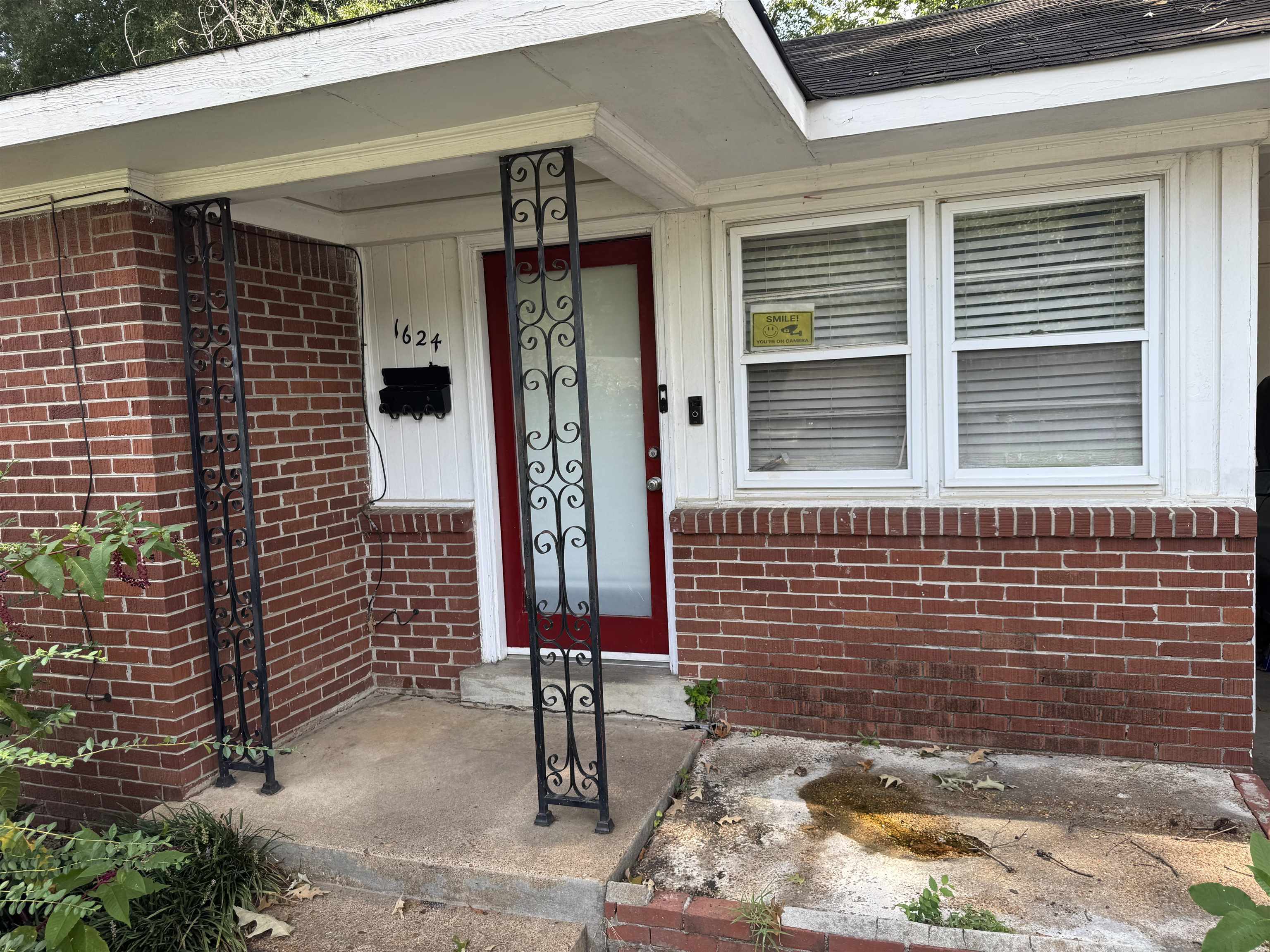 1624 Mary Dr Property Photo 3