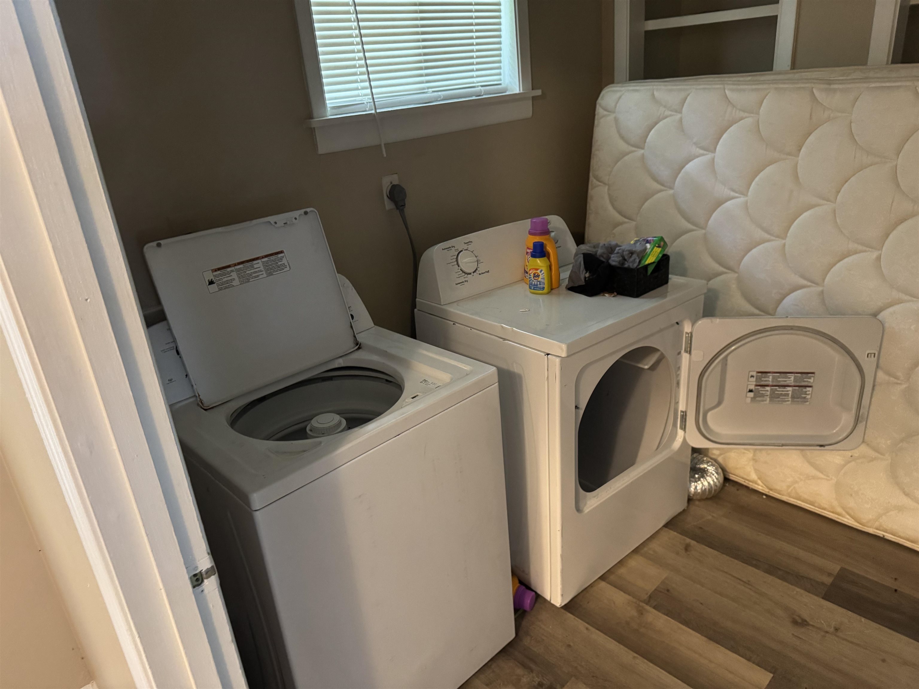 1624 Mary Dr Property Photo 25