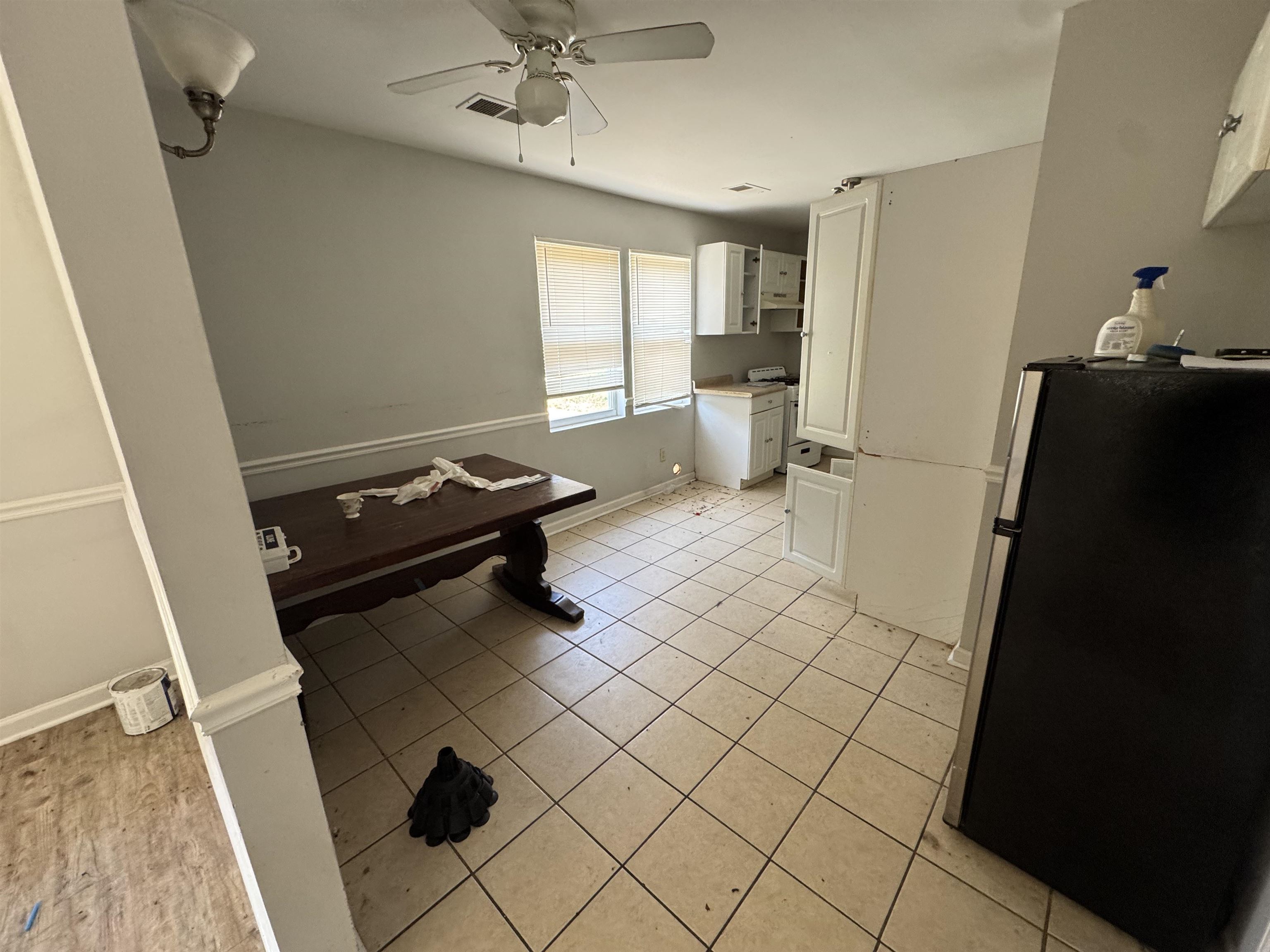 4498 Suncrest Dr Property Photo 5