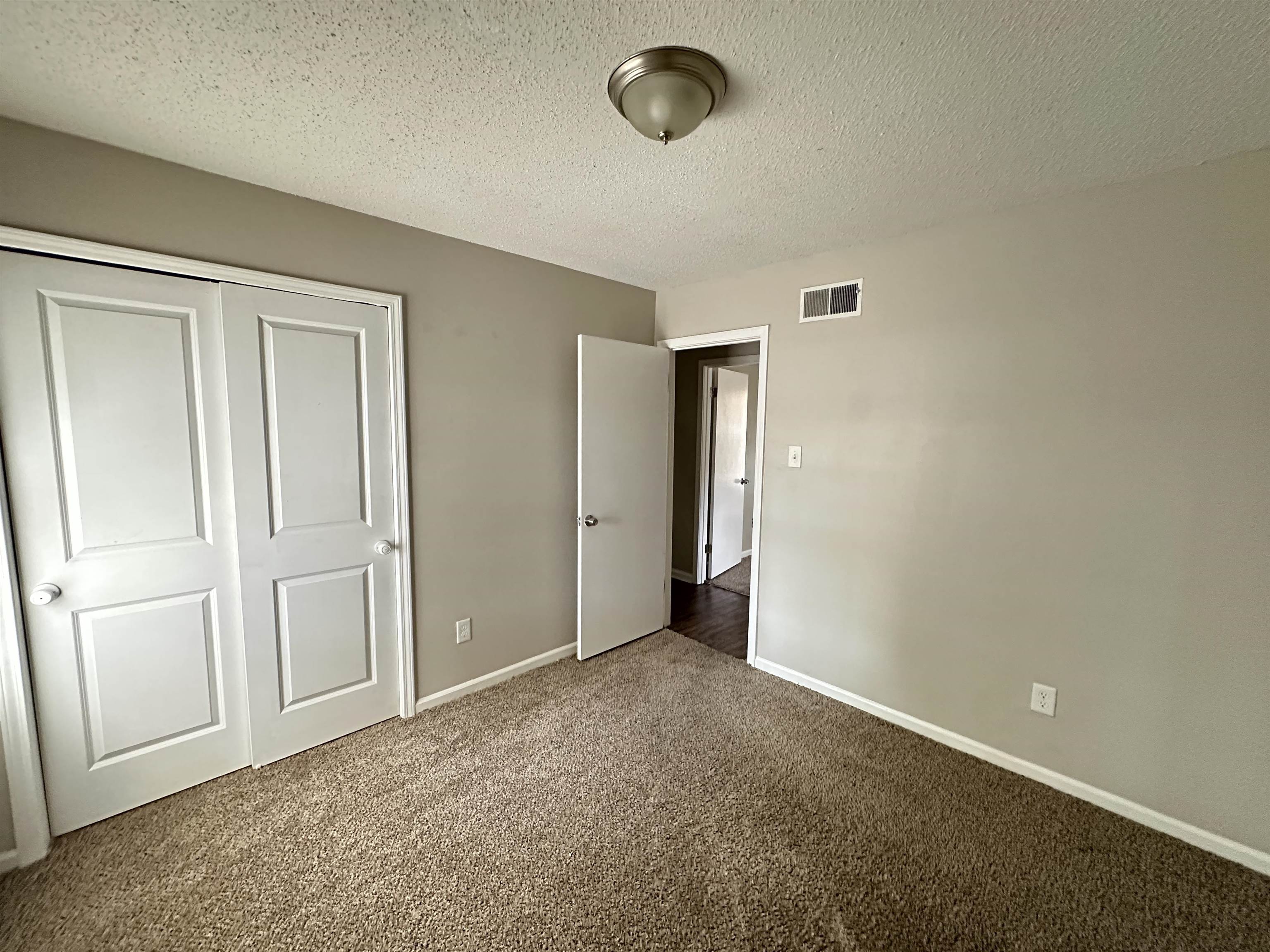 6655 Chesapeake Dr Property Photo 13