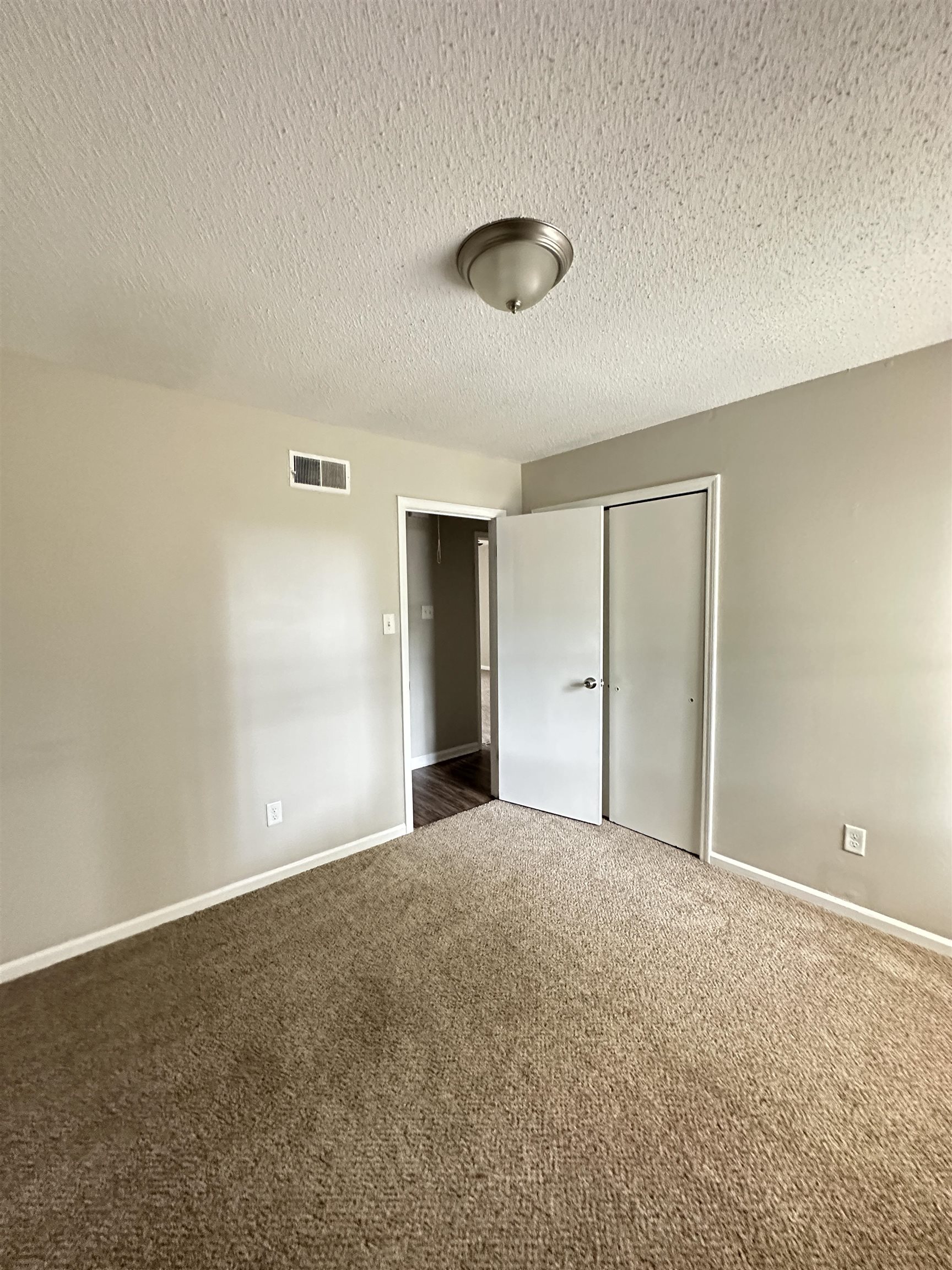 6655 Chesapeake Dr Property Photo 14