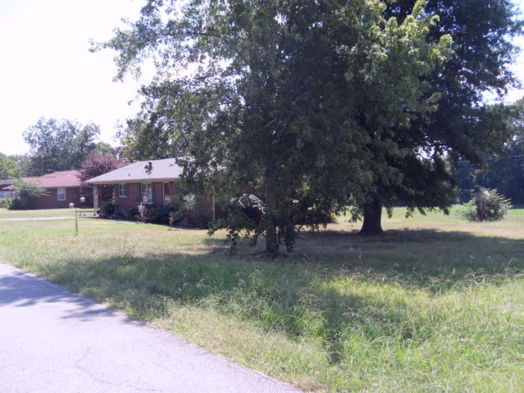 803 Winn Ave Property Photo 3