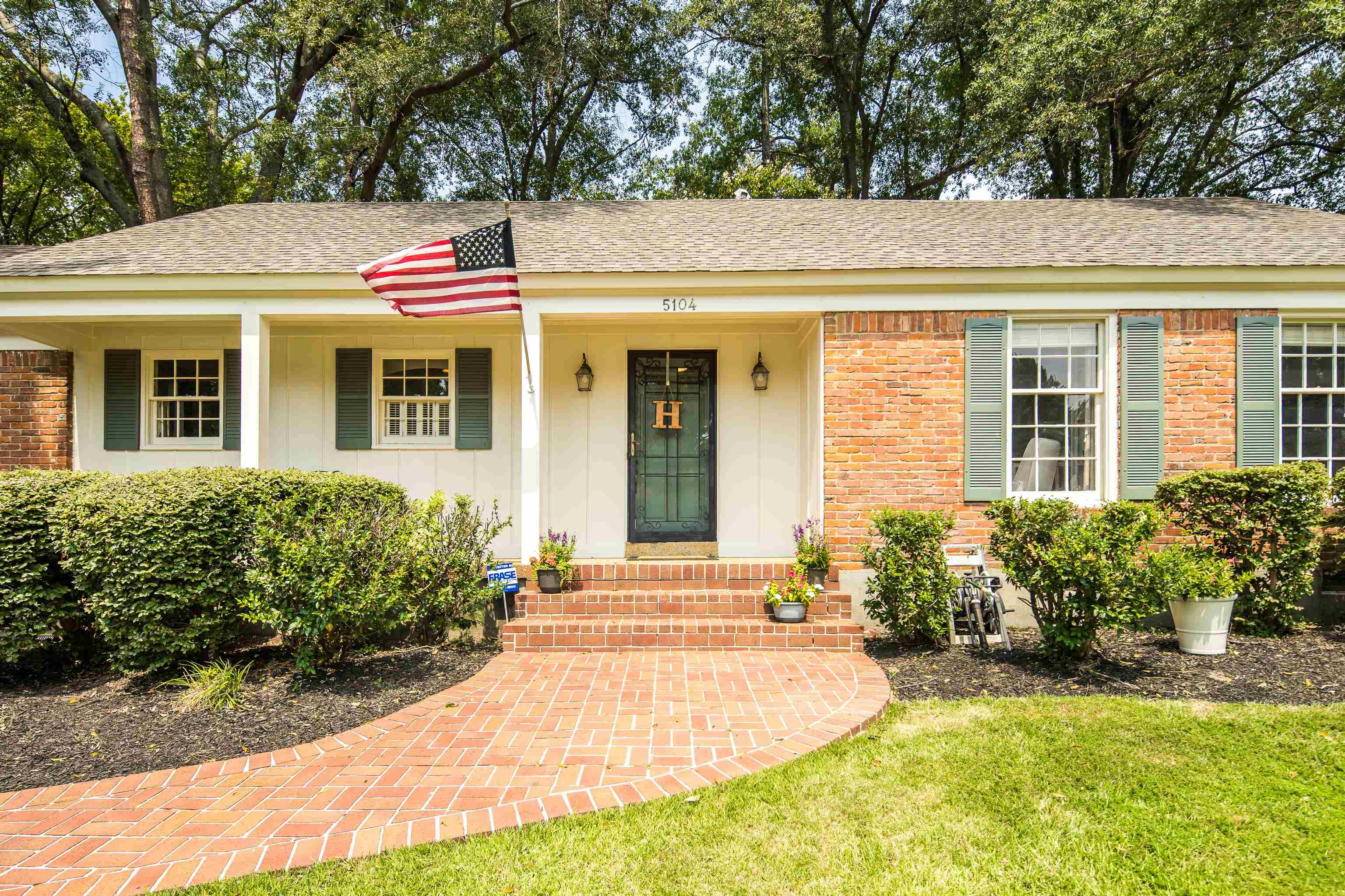 5104 NORMANDY AVE Property Photo 1