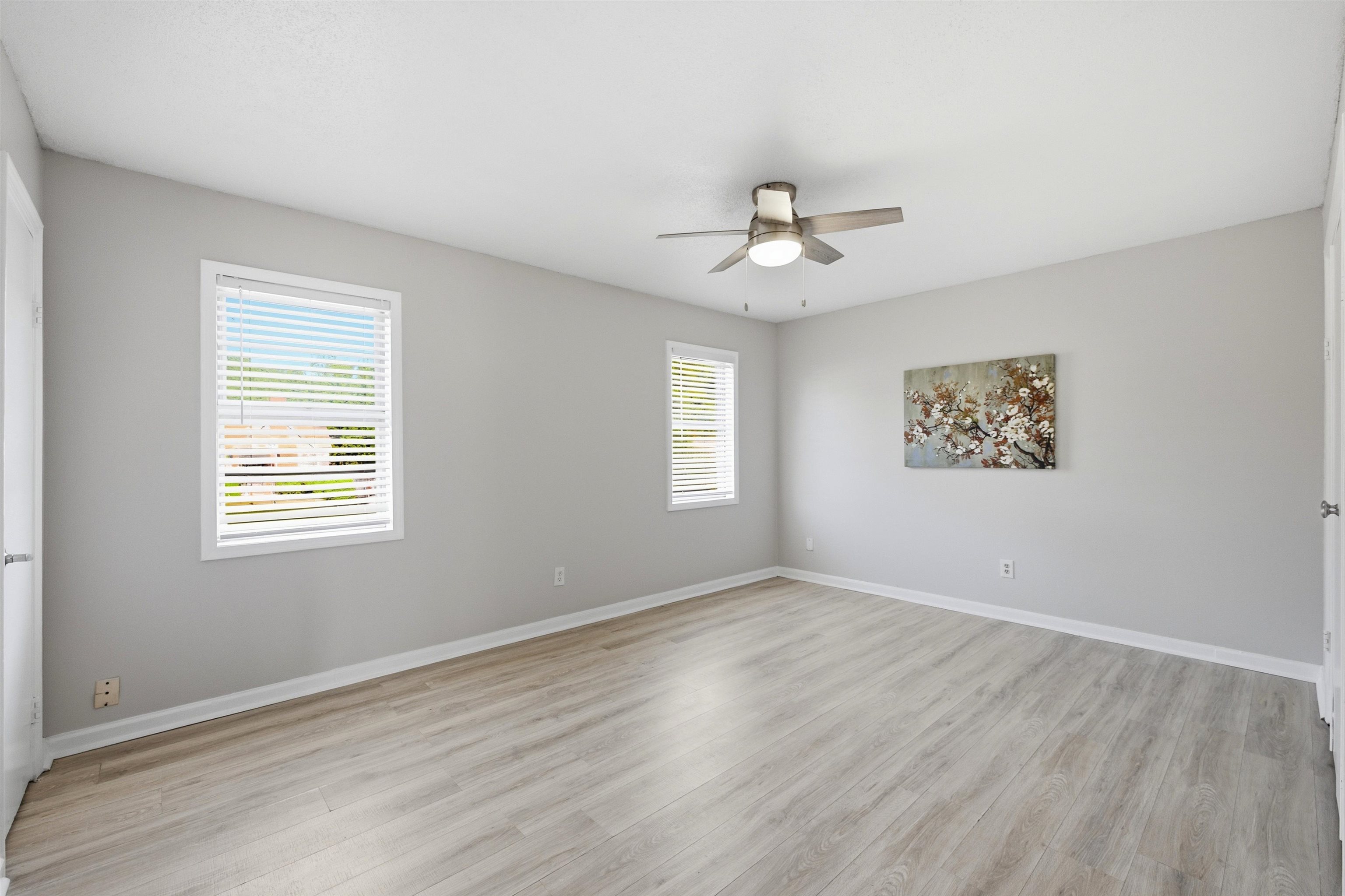 1022 University St Property Photo 14