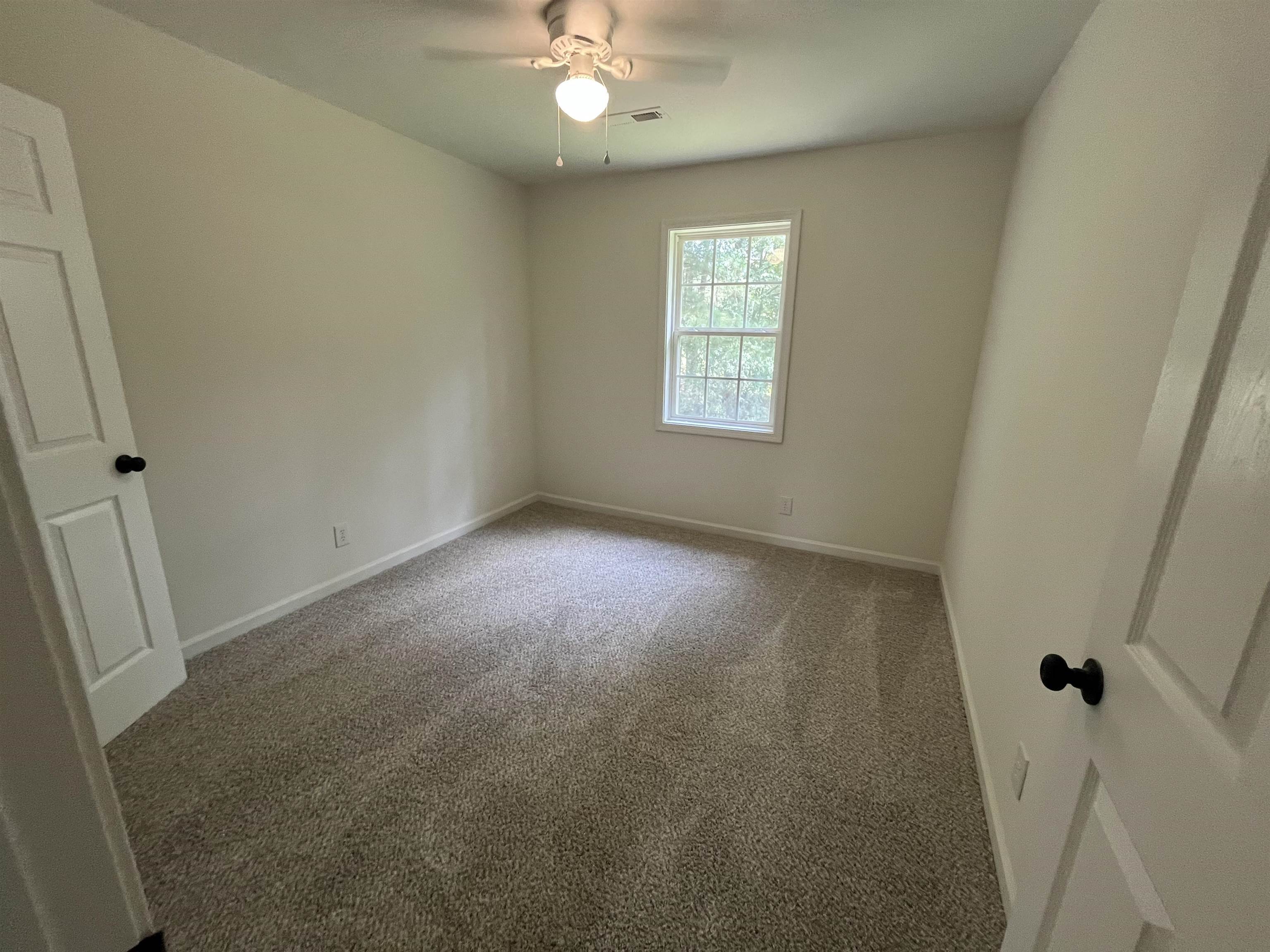 200 Fairway Dr Property Photo 13