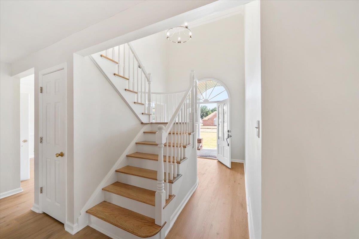 4715 Oak Harbour Trce Property Photo 4
