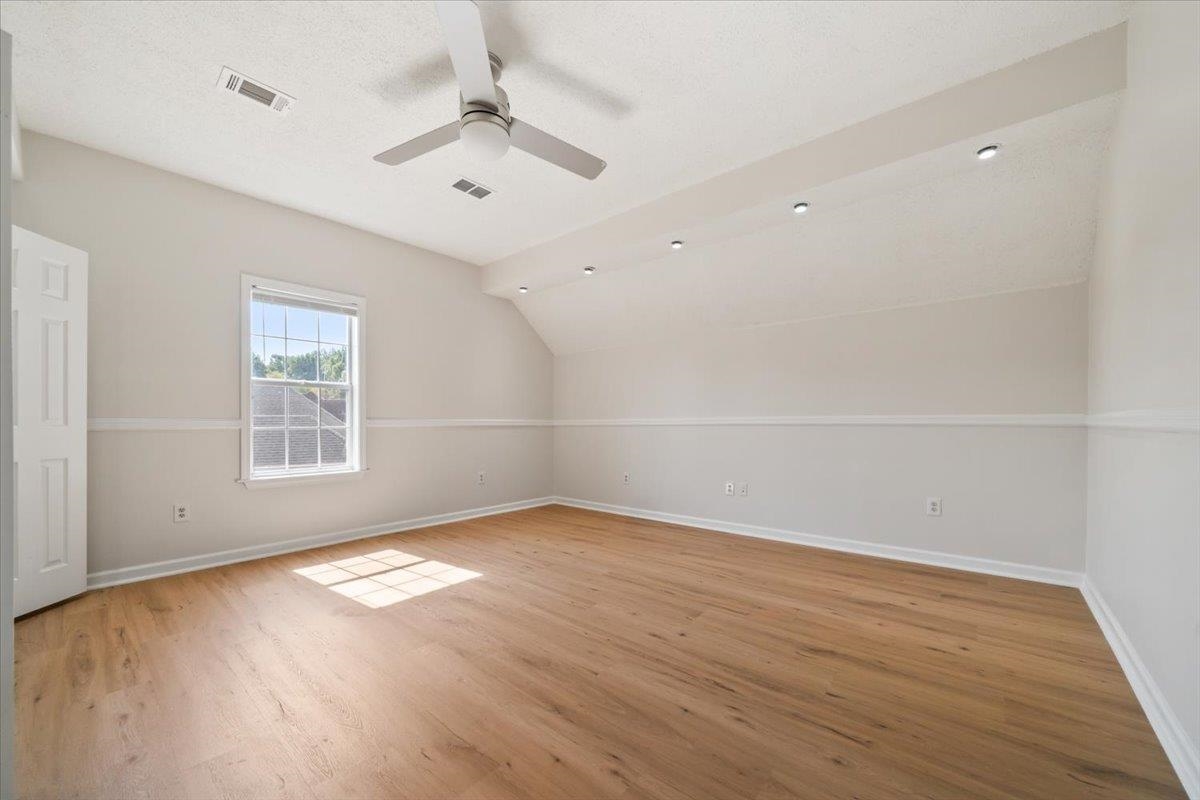 4715 Oak Harbour Trce Property Photo 24