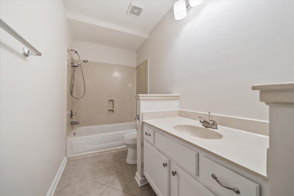 4715 Oak Harbour Trce Property Photo 26
