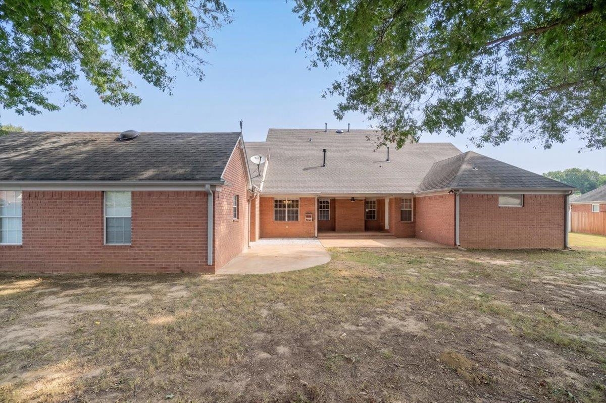 4715 Oak Harbour Trce Property Photo 34