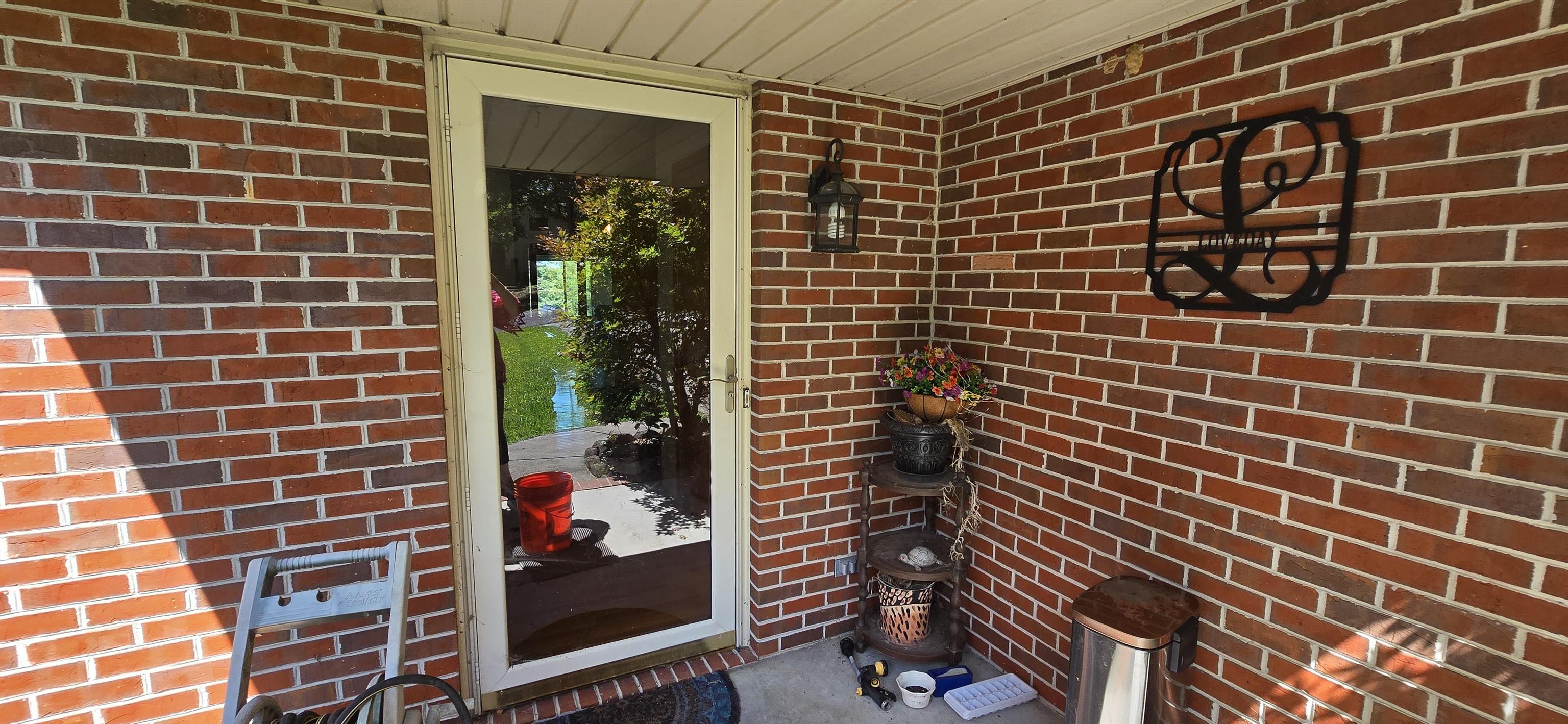 296 Battlefield Dr Property Photo 11