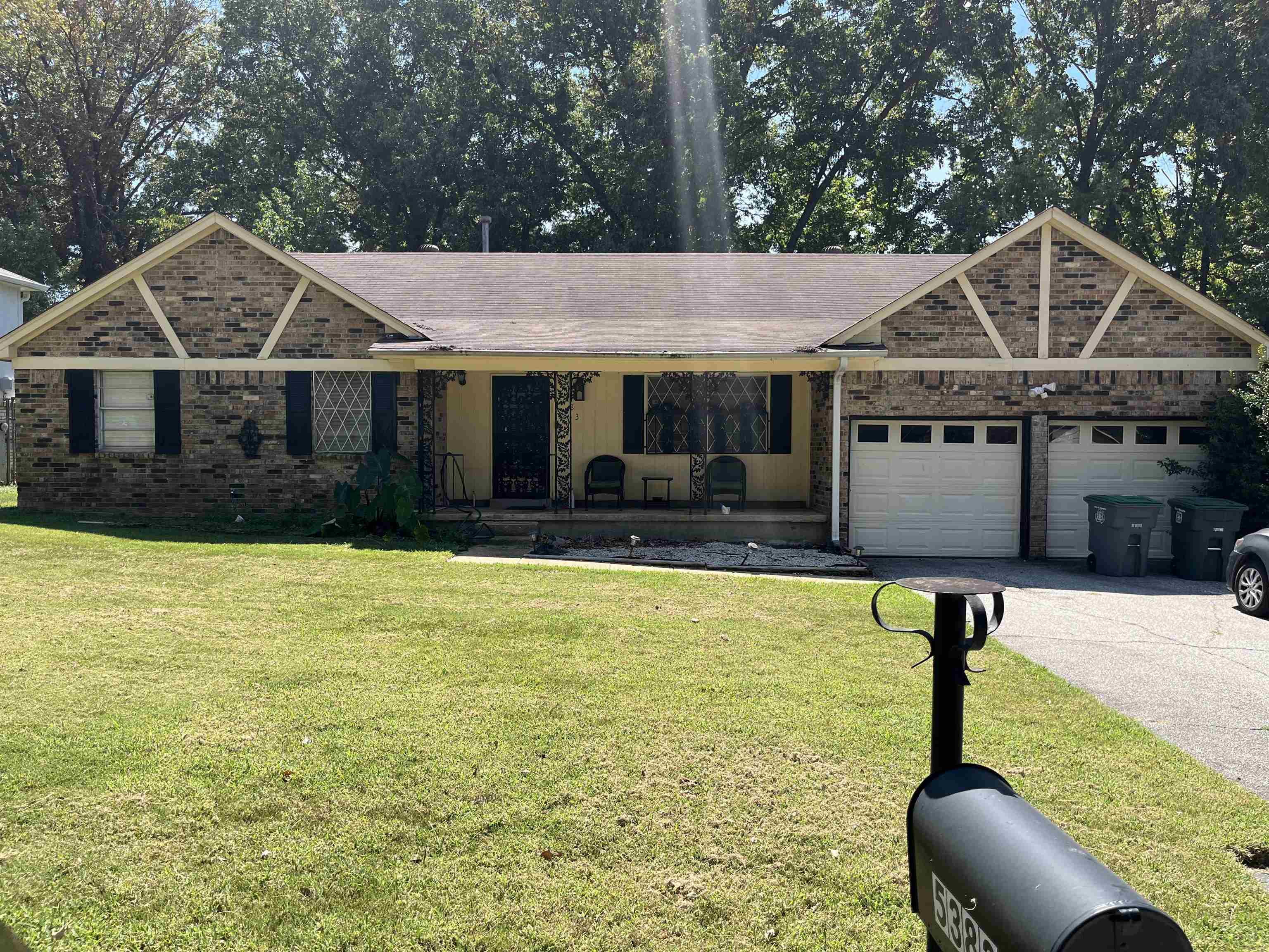 5383 Patrick Henry Dr Property Photo 1