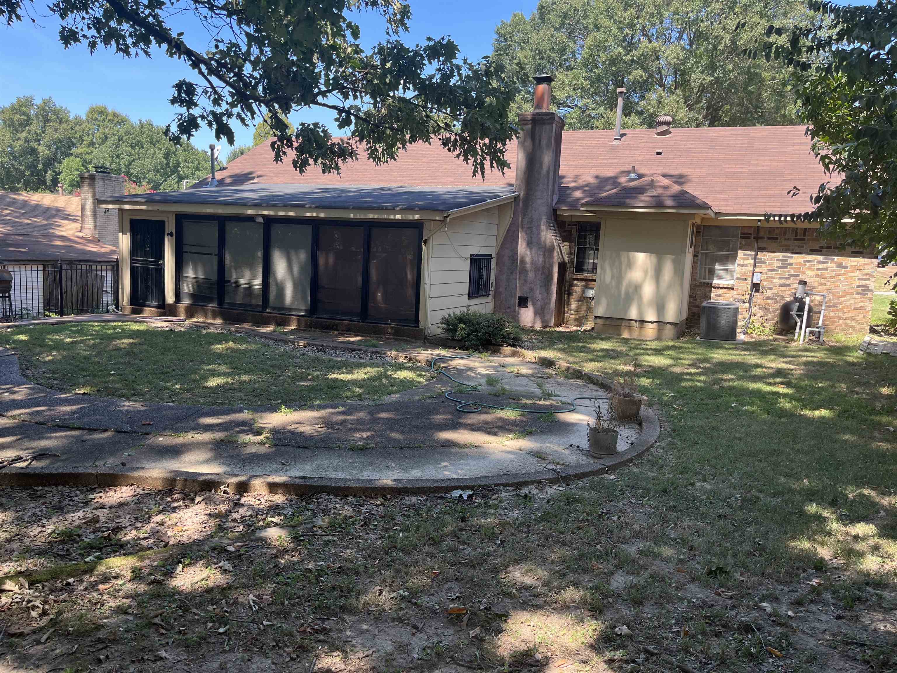 5383 Patrick Henry Dr Property Photo 23