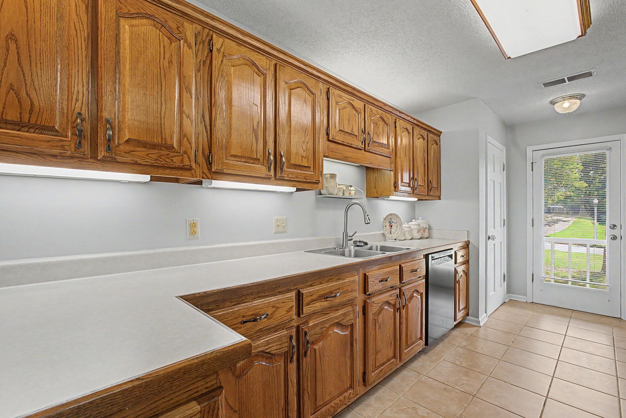 2729 Shadow Point Cv W Property Photo 14