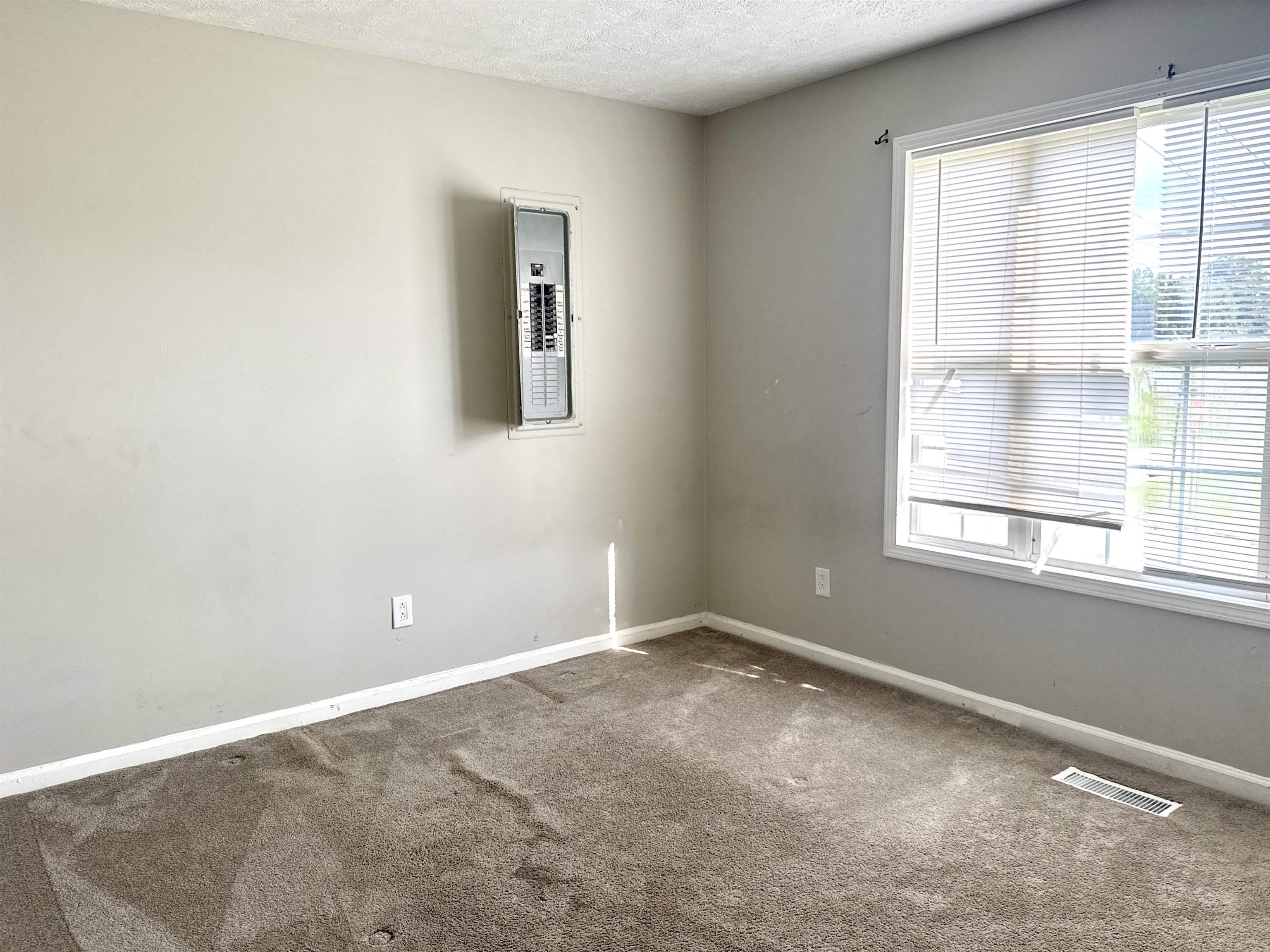 8 Channing Loop Property Photo 9