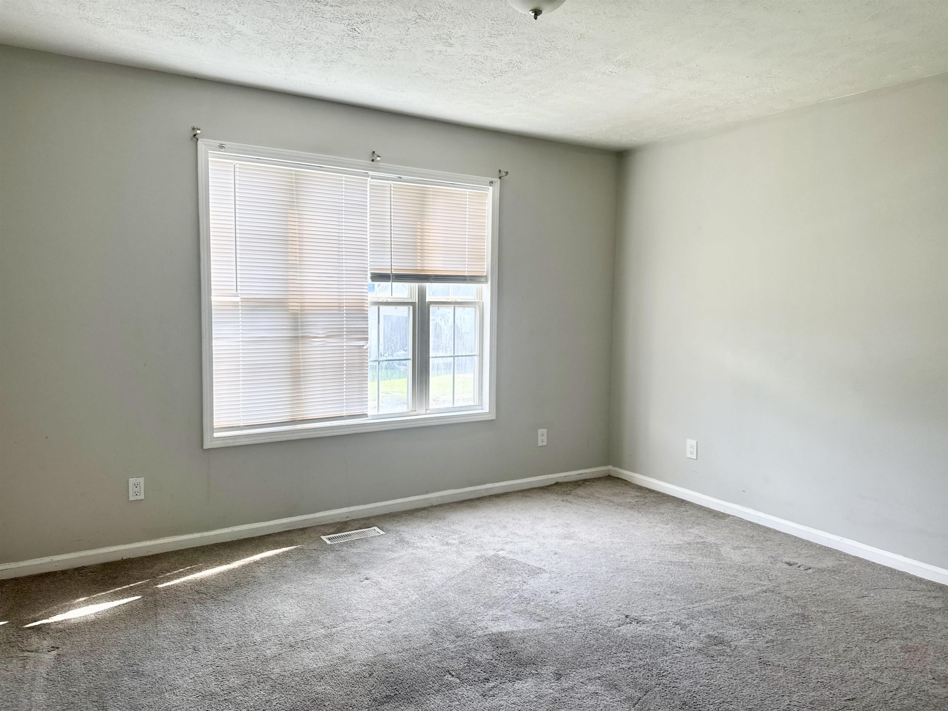 8 Channing Loop Property Photo 10