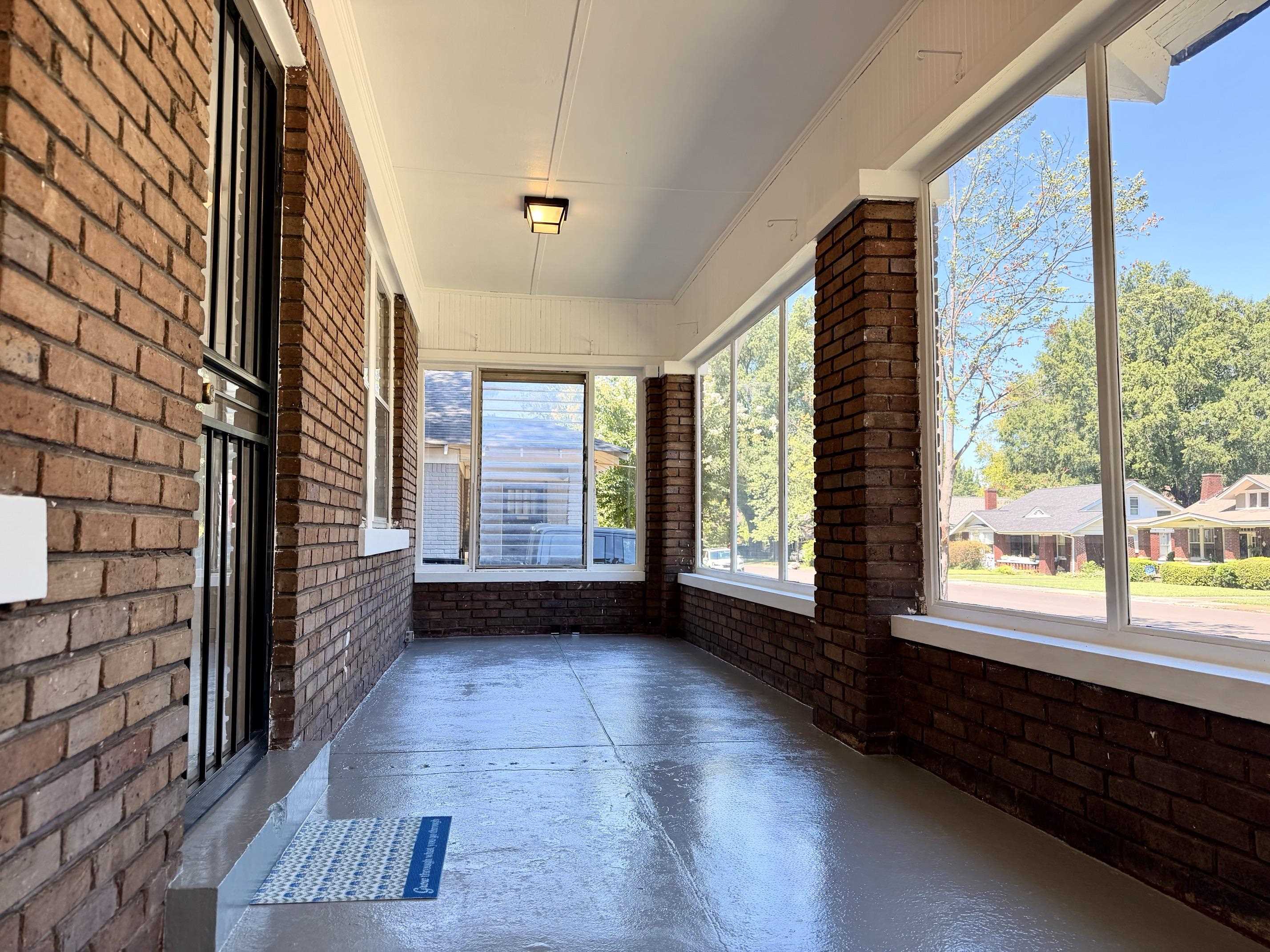 1701 Faxon Ave Property Photo 3