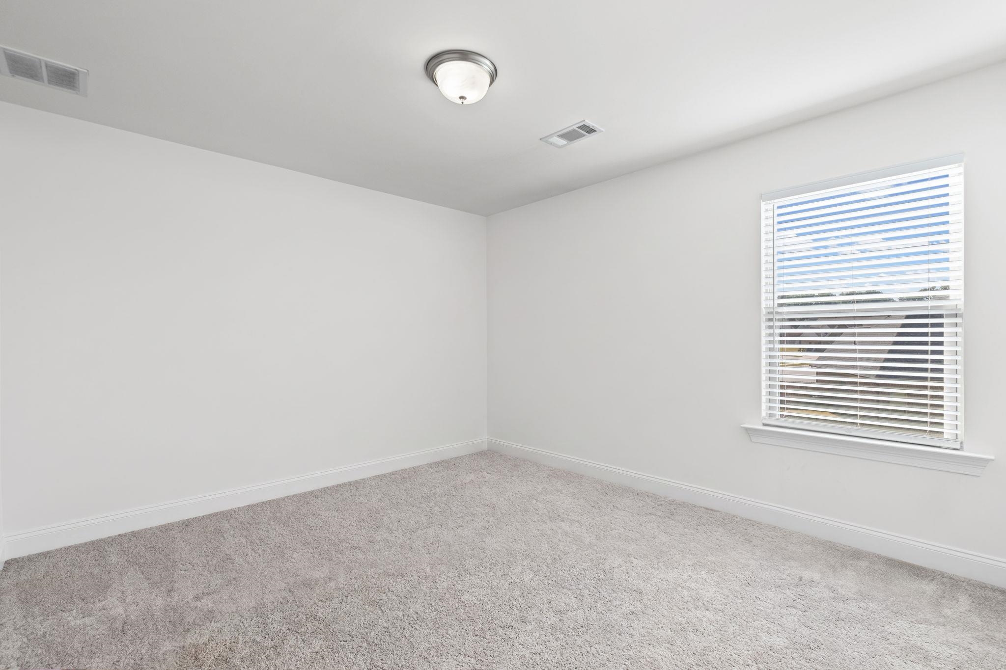 113 Forsyth Ln Property Photo 23
