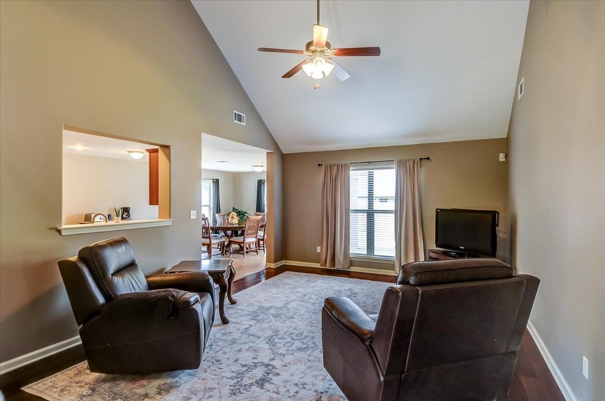 12348 Darton Dr Property Photo 14