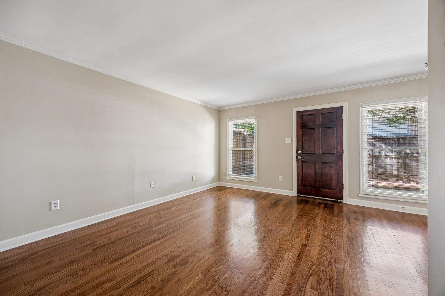 1685 Regents Park Dr B Property Photo 13