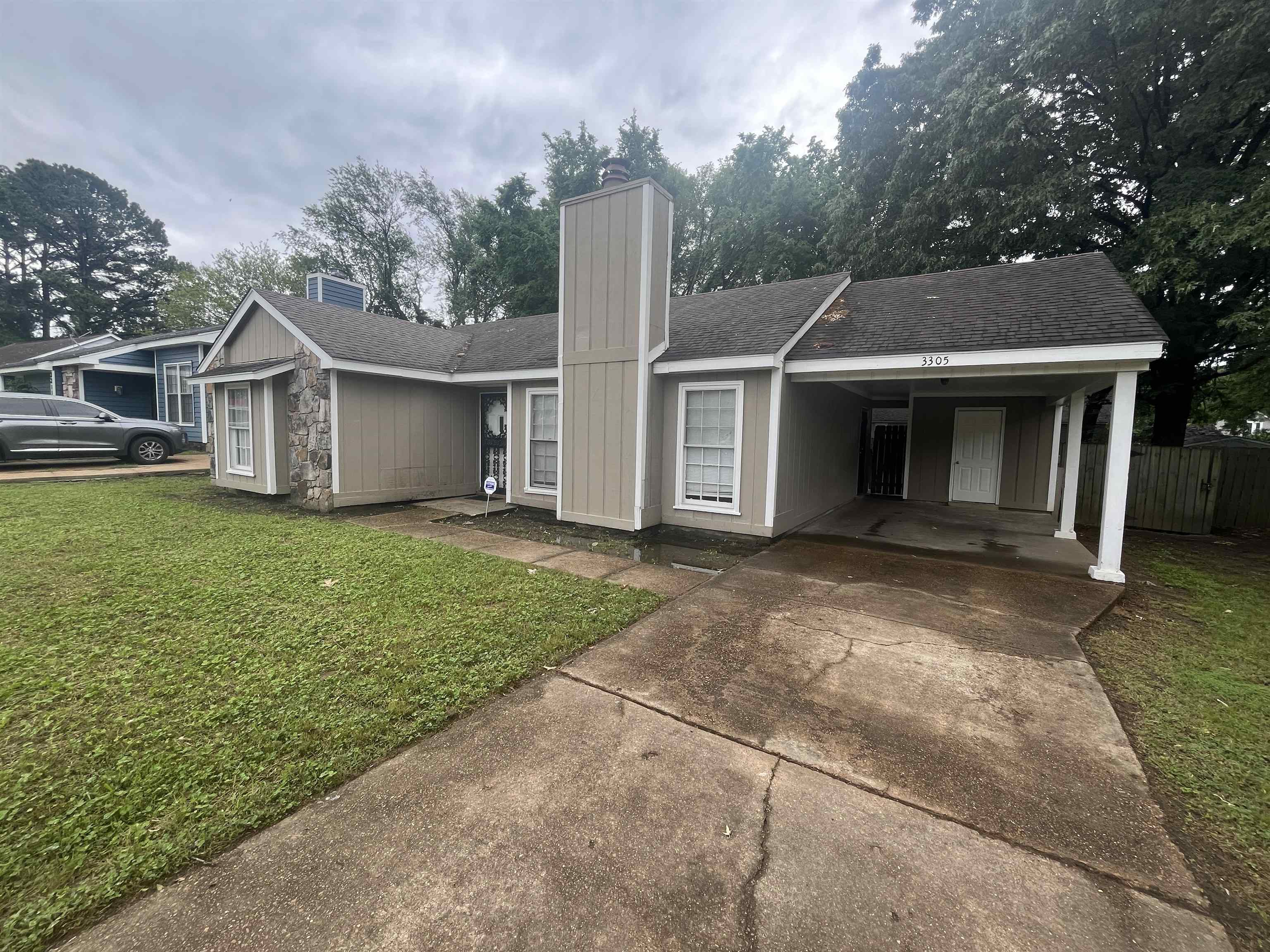3305 Burgess Dr Property Photo 2