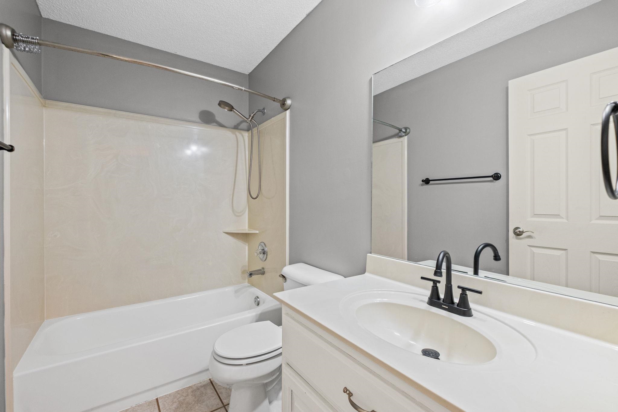 713 Elizabeth Dr Property Photo 15