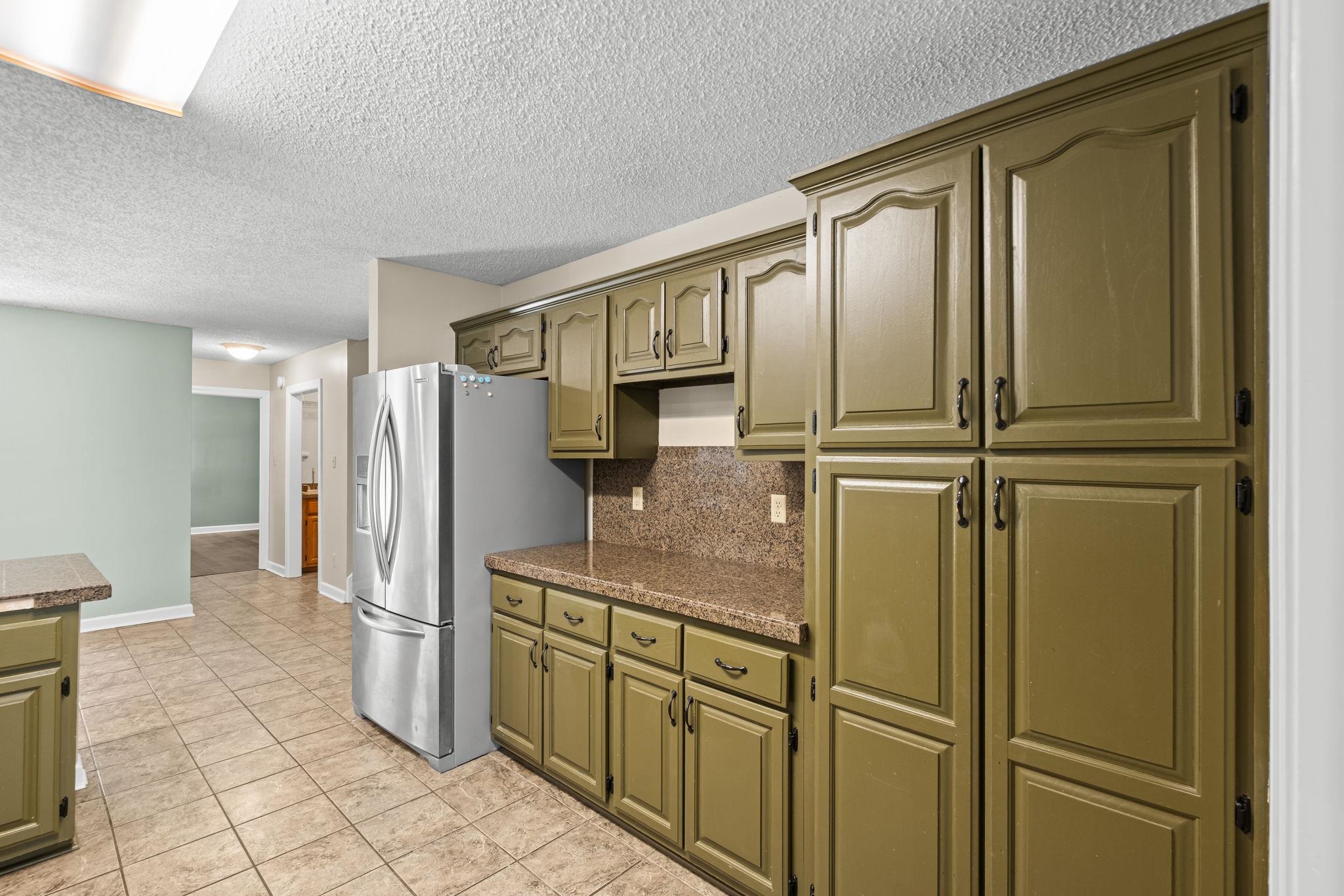371 Brierhedge Rd Property Photo 14