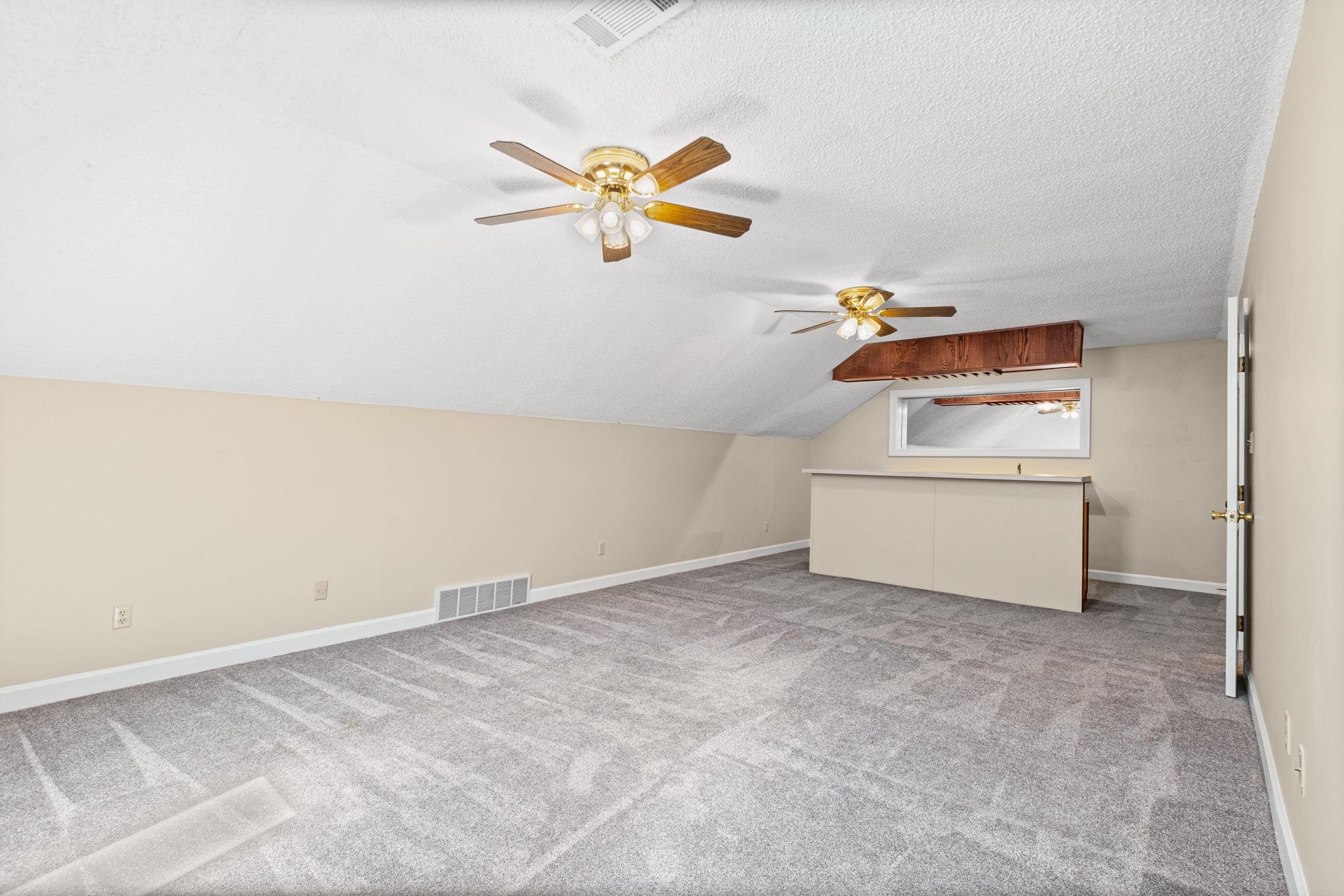 371 Brierhedge Rd Property Photo 30