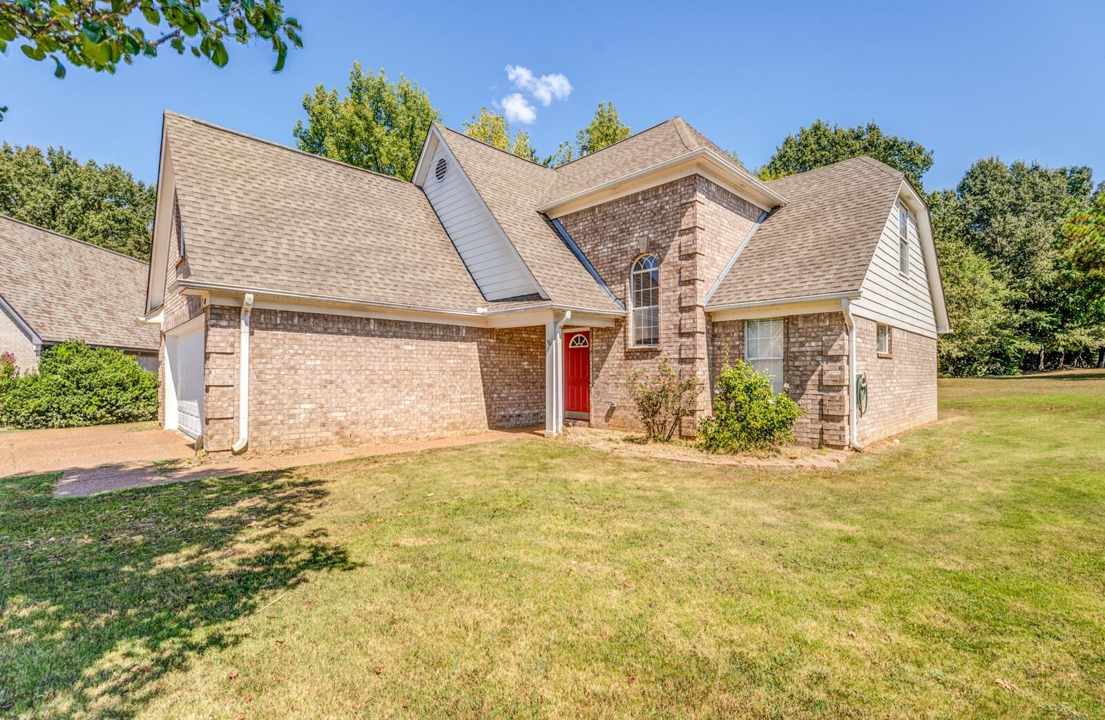 40 HANNAH CV Property Photo 1