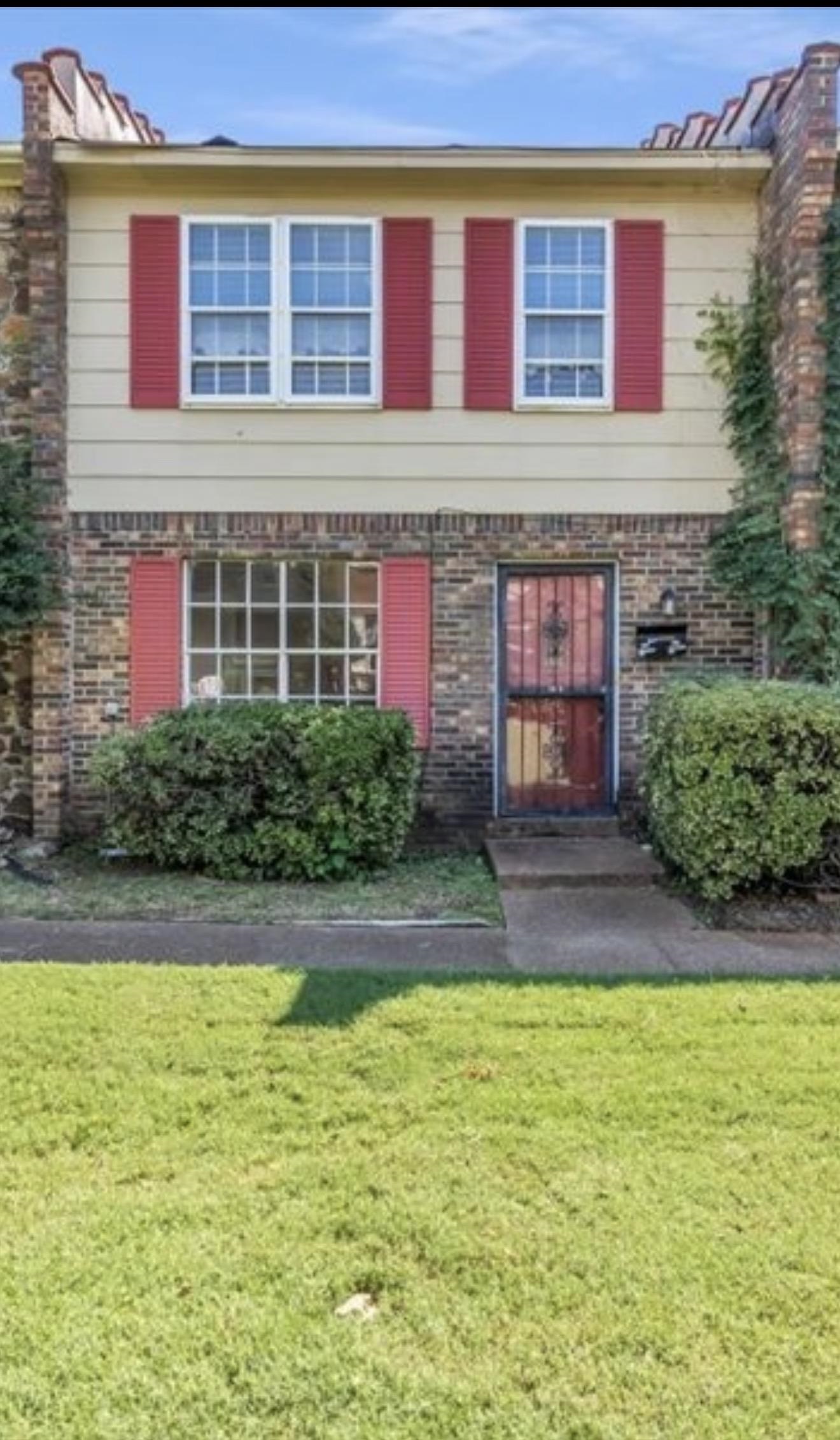 4789 TOWNHOUSE WAY Property Photo 1