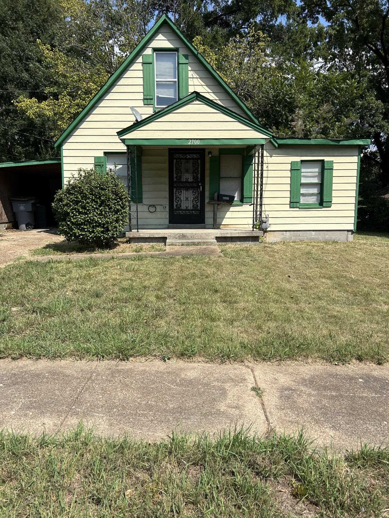 2700 Beechmont St Property Photo 2