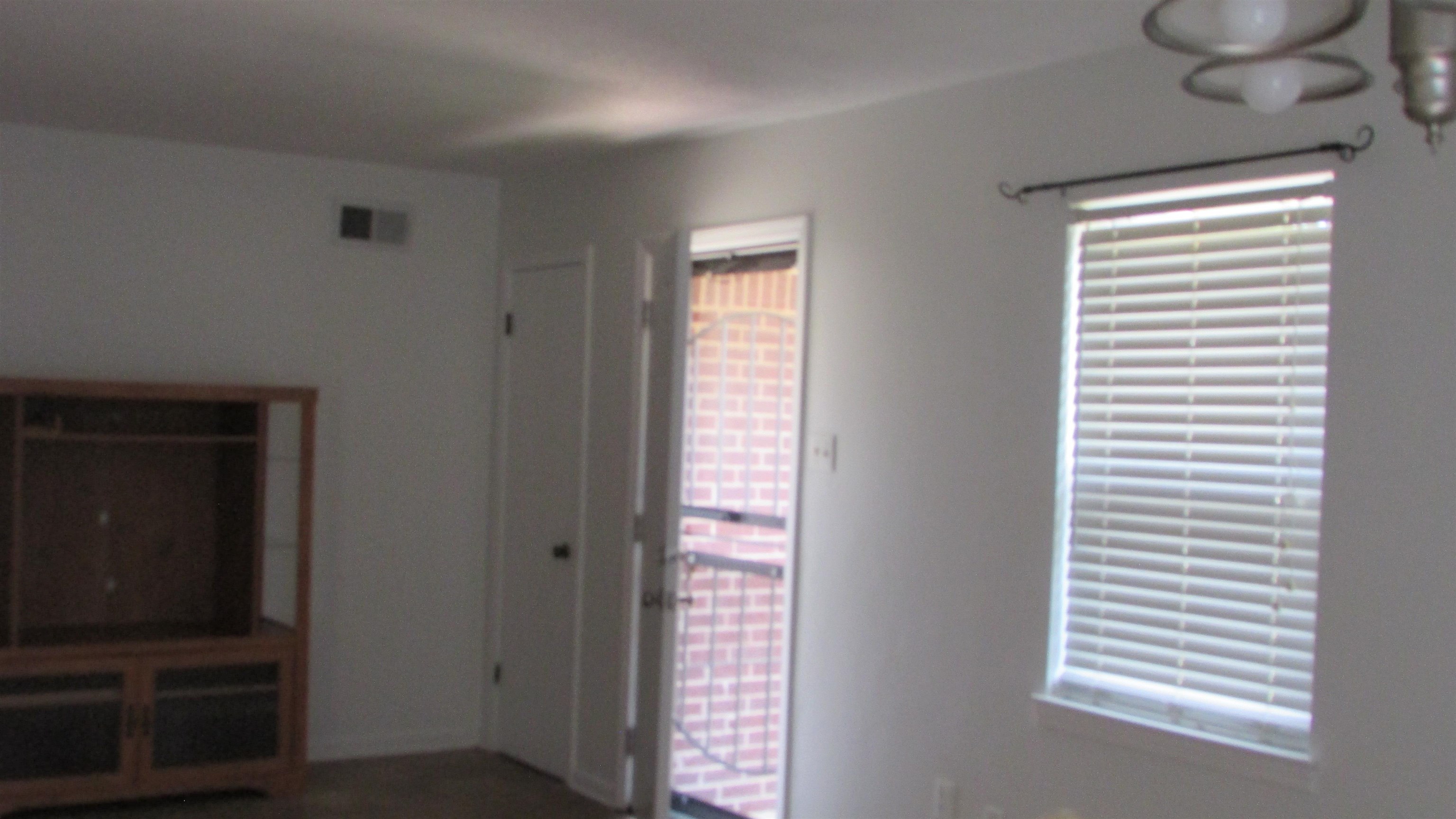 4833 Appleville St Property Photo 6